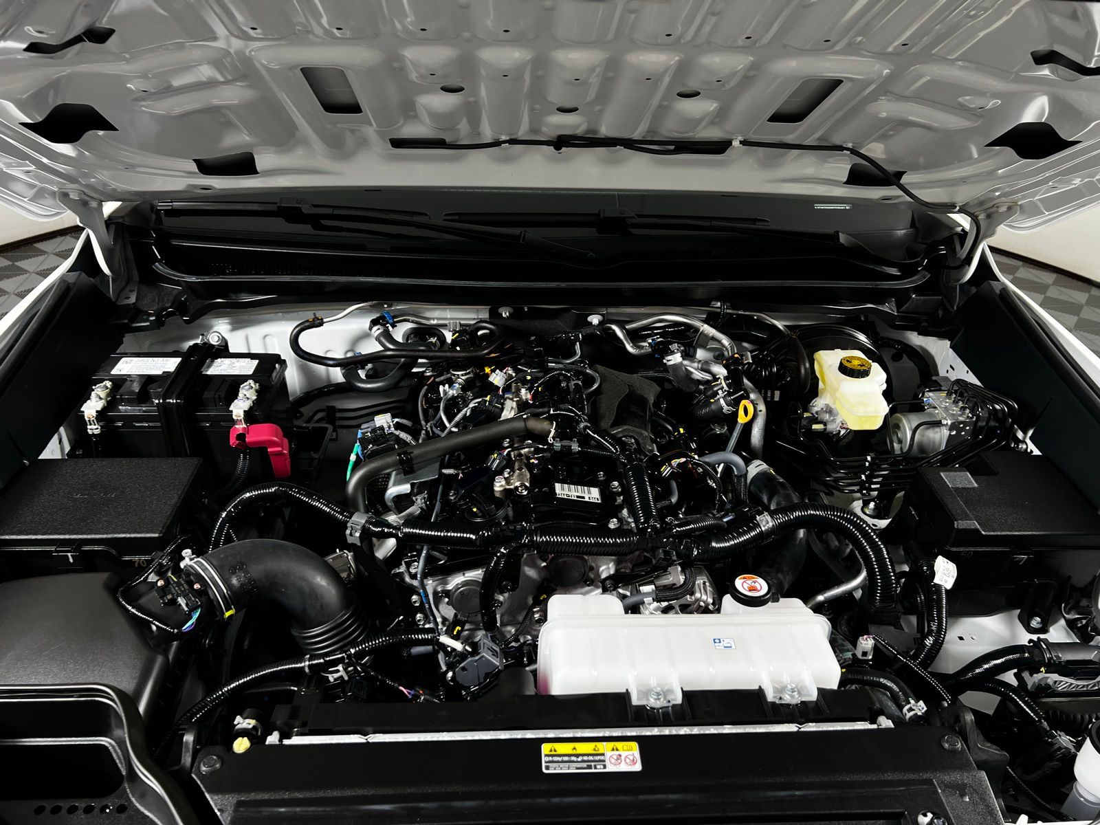 2024 Toyota Tacoma SR 9