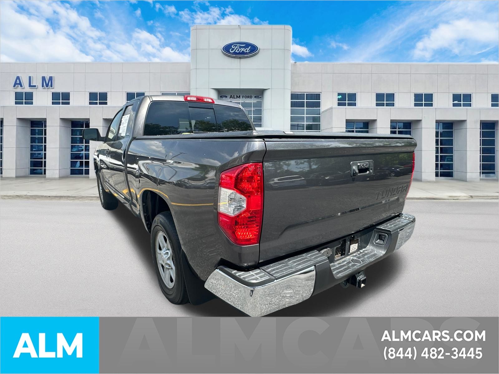 Used 2015 Gray Toyota SR5 image 8