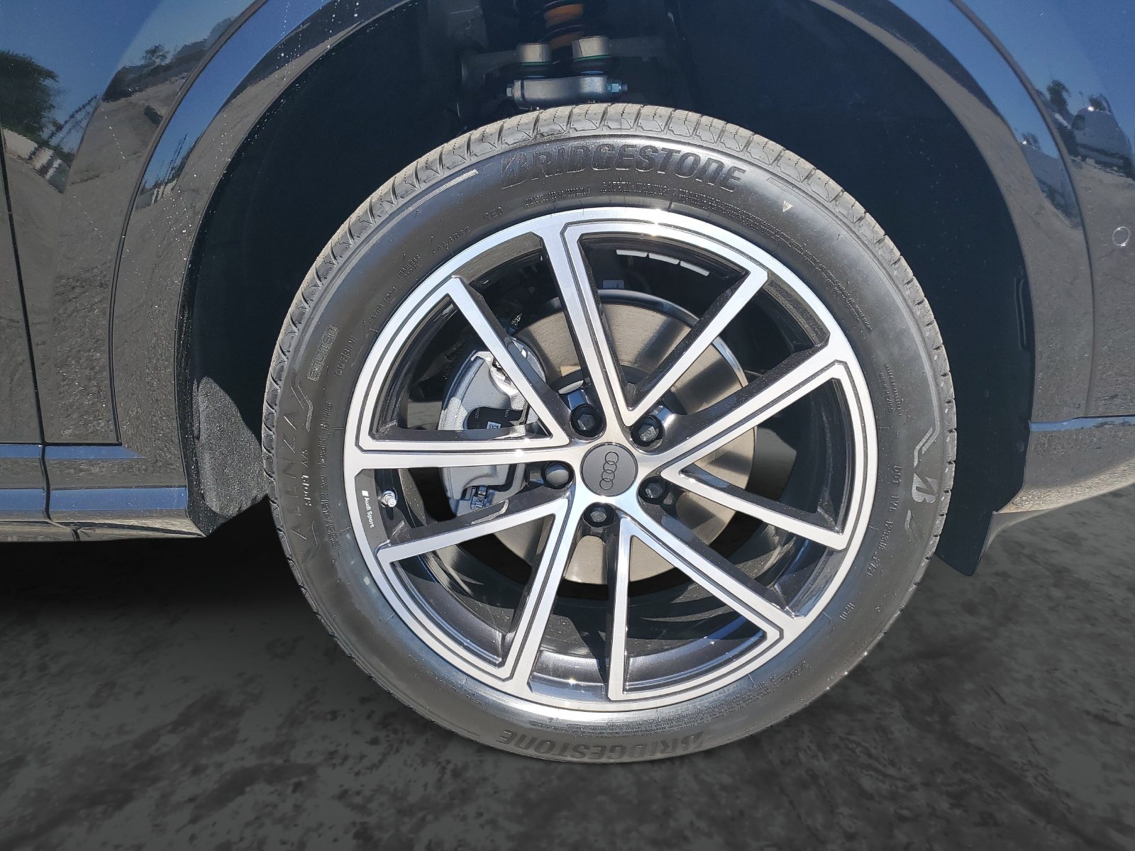Vehicle photo