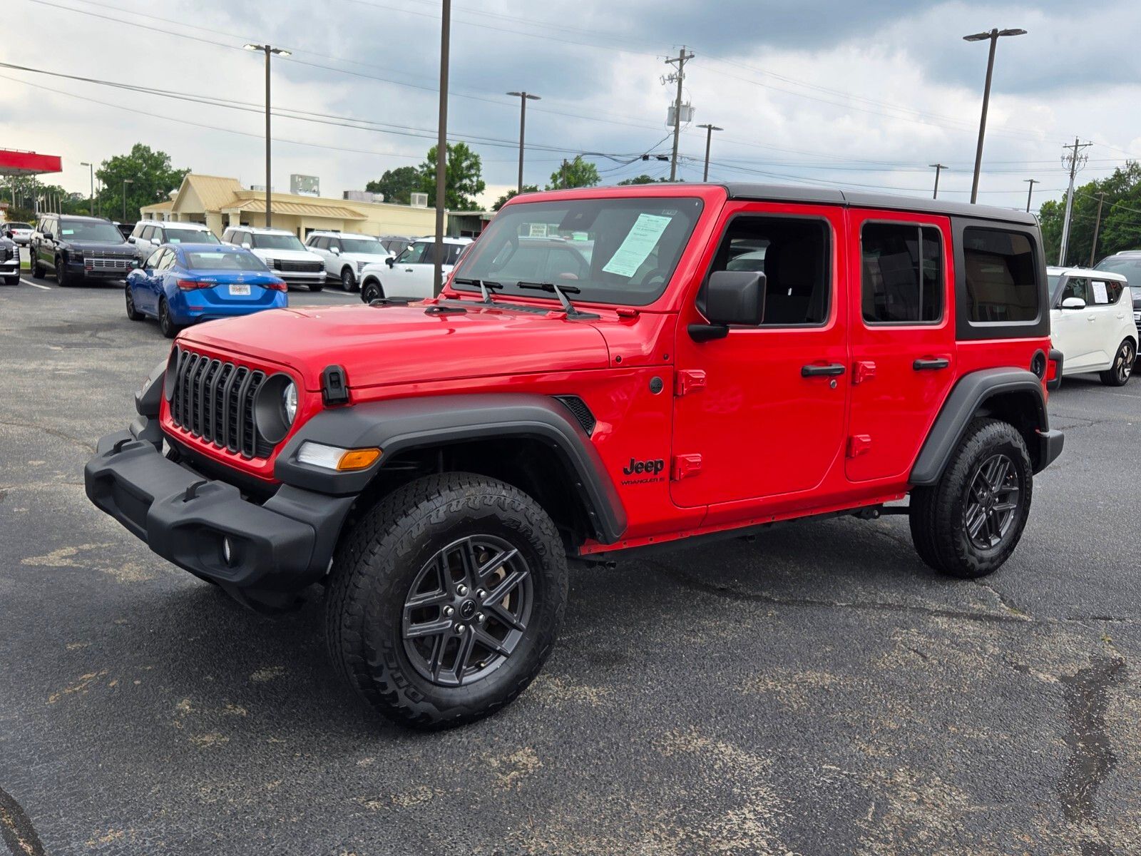 Used 2025 Red Jeep Sport S image 3
