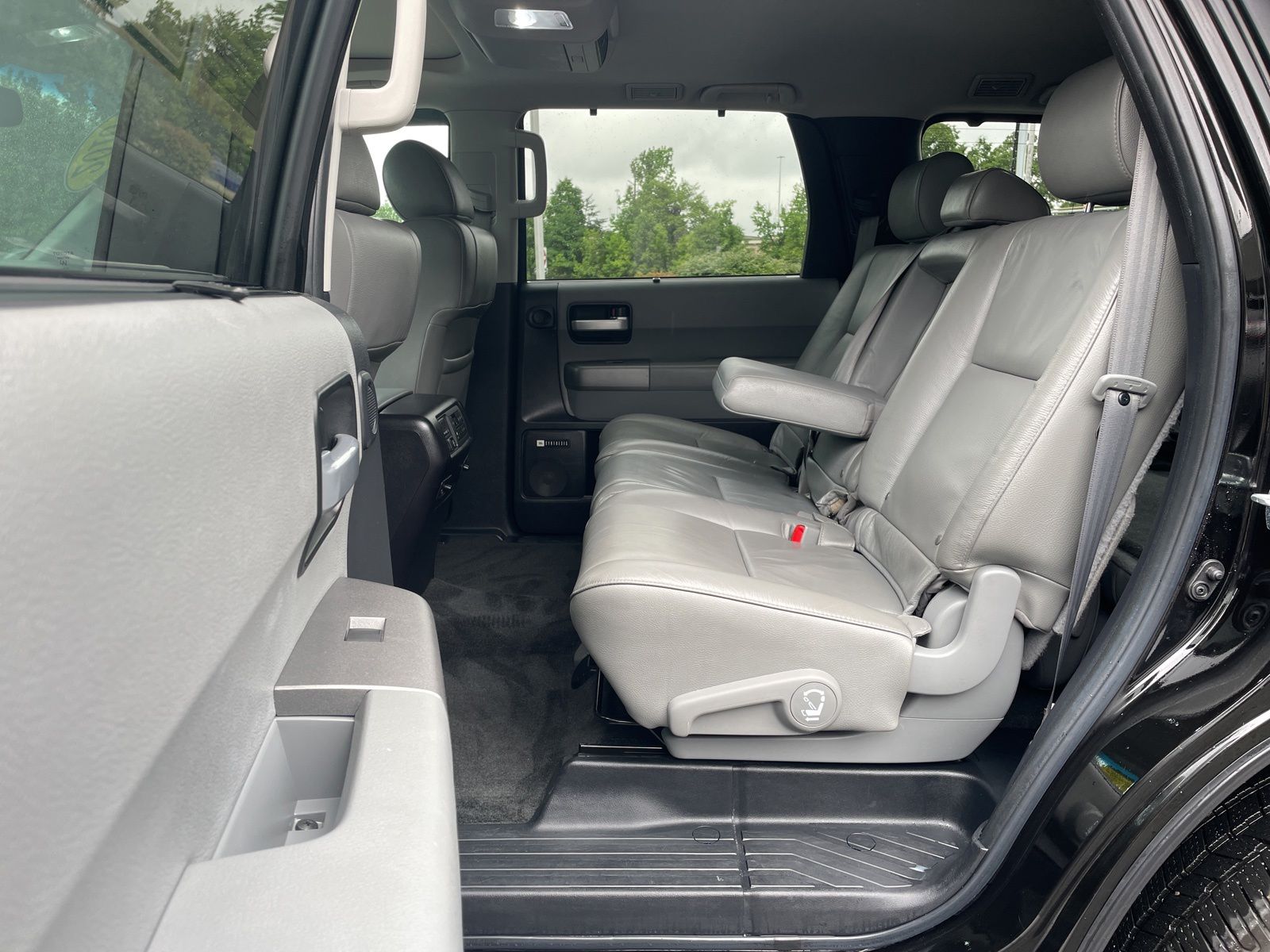 Used 2016 Black Toyota Limited image 14