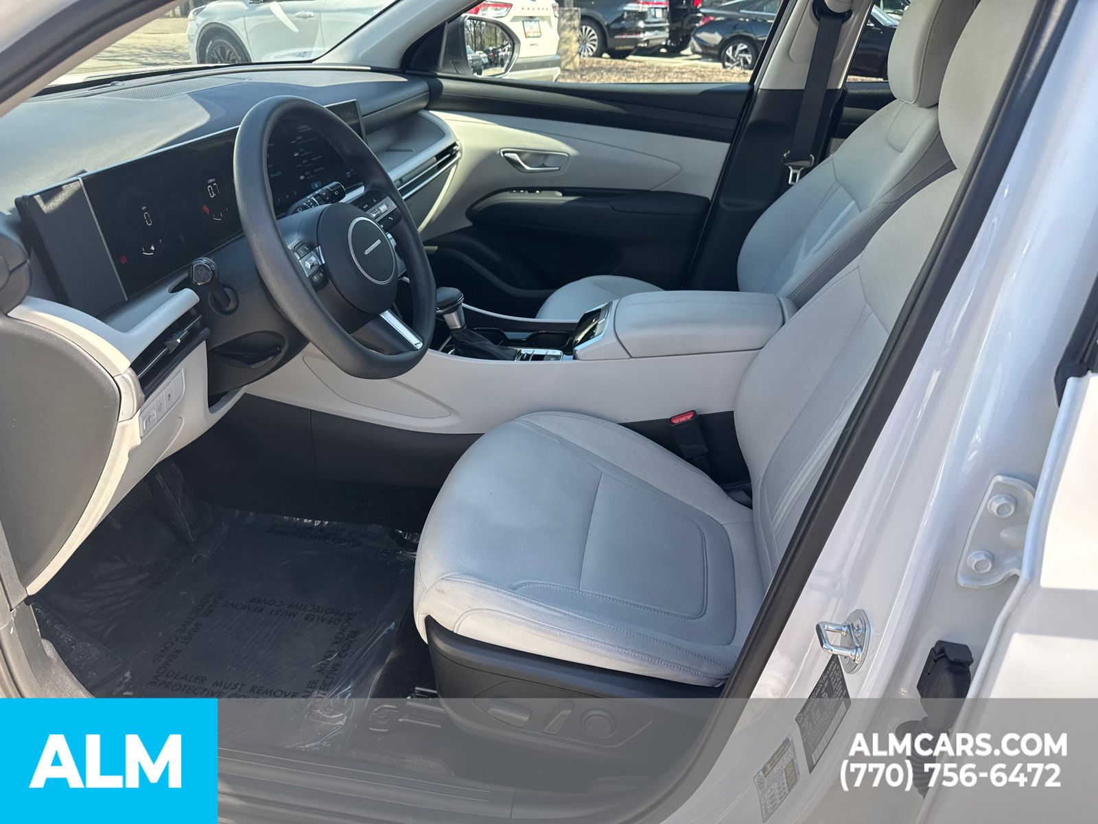 Used 2025 White Hyundai SEL image 11