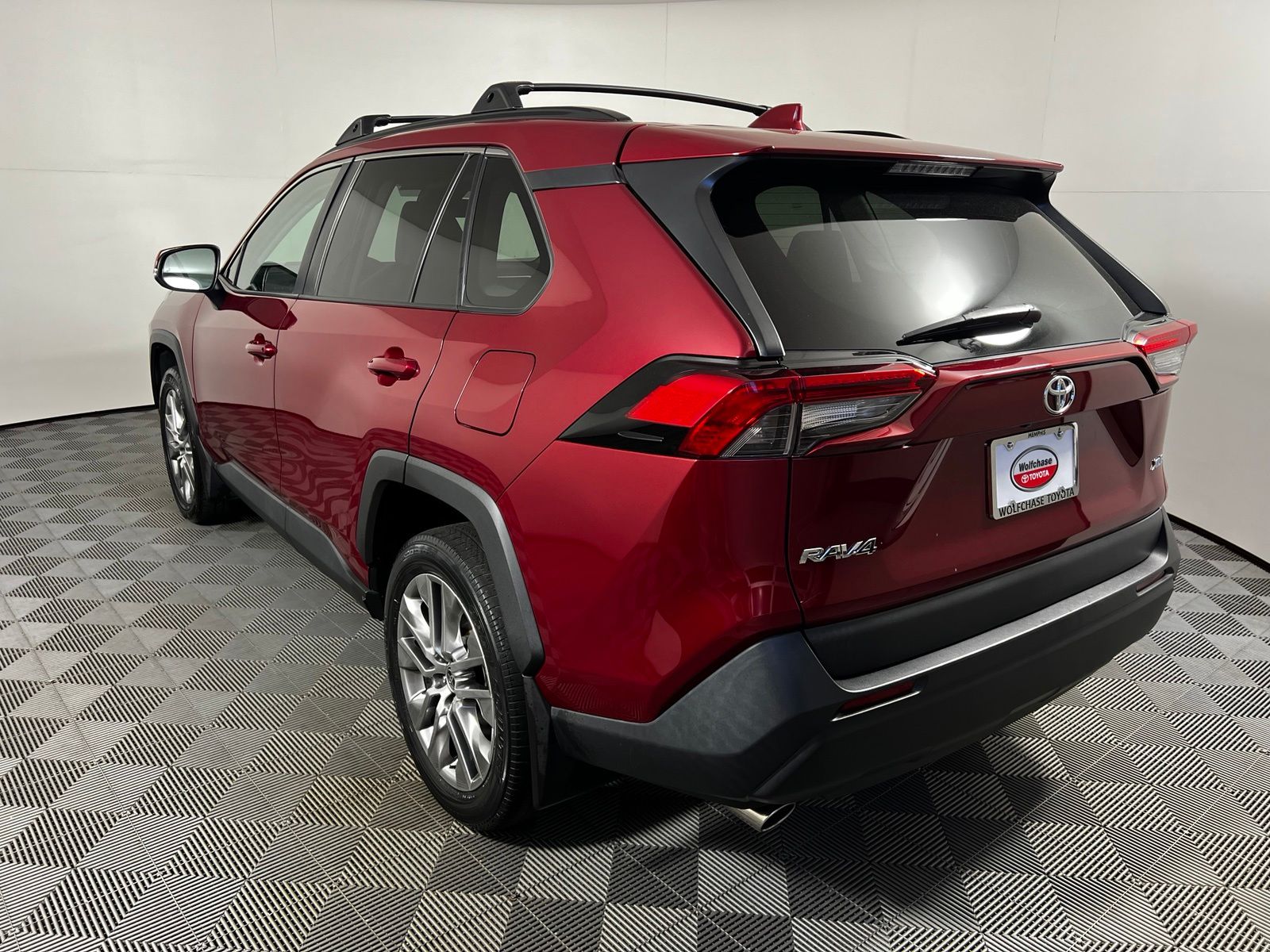 Thumbnail: 2023 Toyota RAV4 - 7