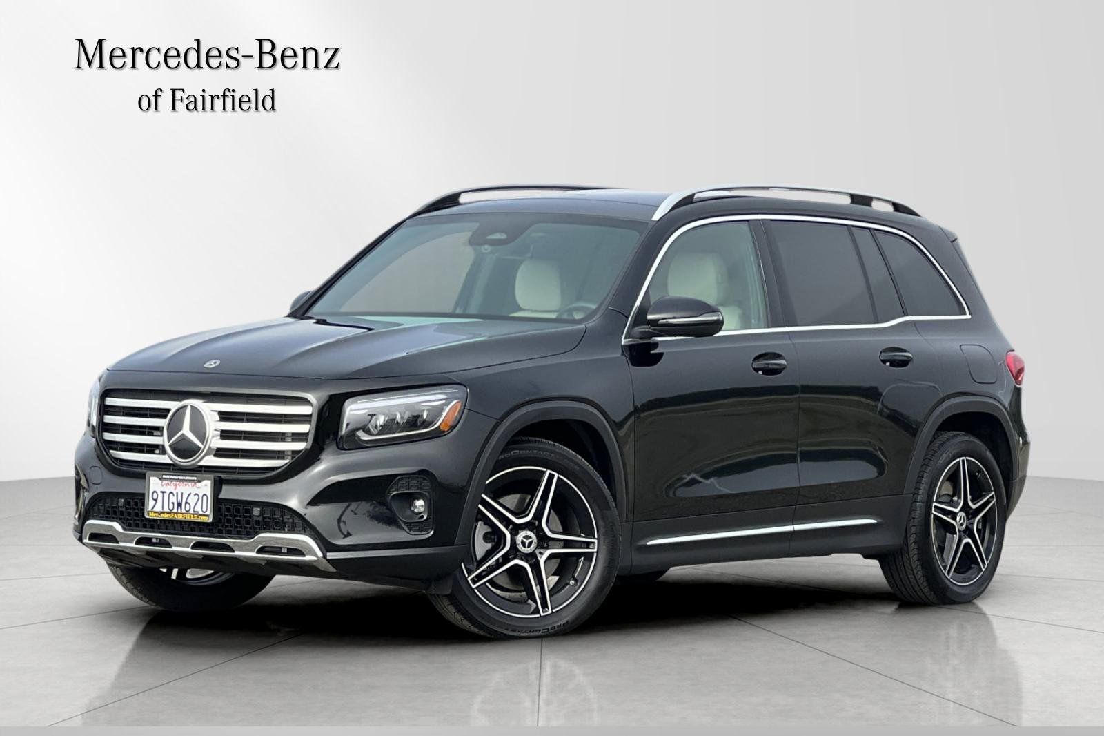 Night Black 2026 Mercedes-Benz GLB 250 FWD SUV / Crossover Front-Wheel Drive 8-Speed Dual Clutch