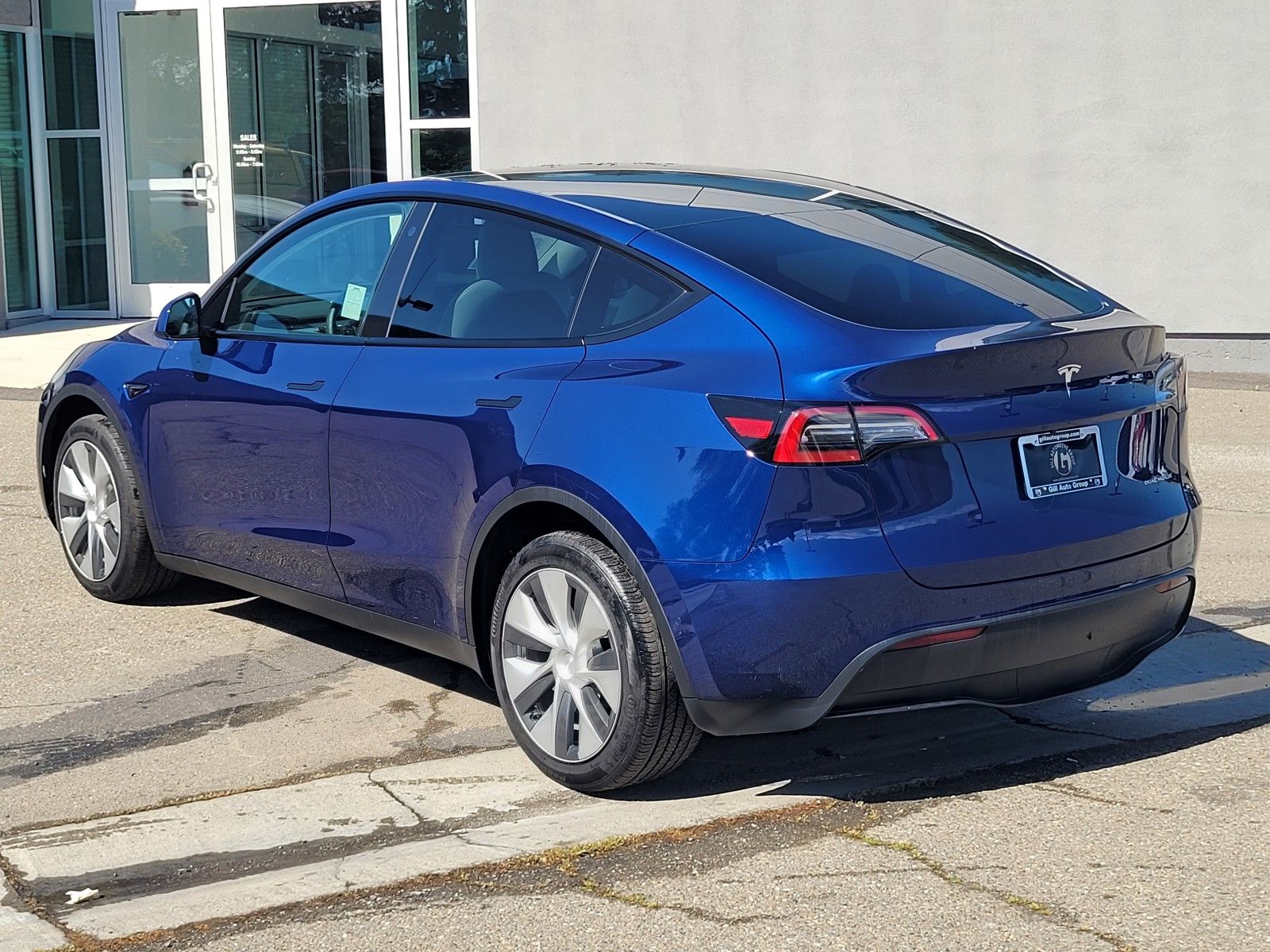 Used 2022  Tesla Long Range image 6