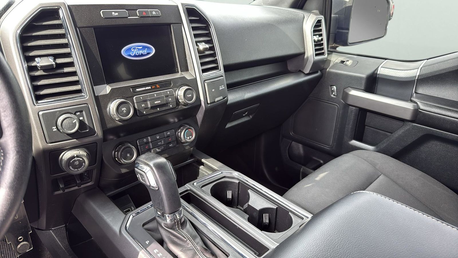 Used Car 2020 Ford F-150  Xlt For Sale Under $30,000 In Austin, Texas