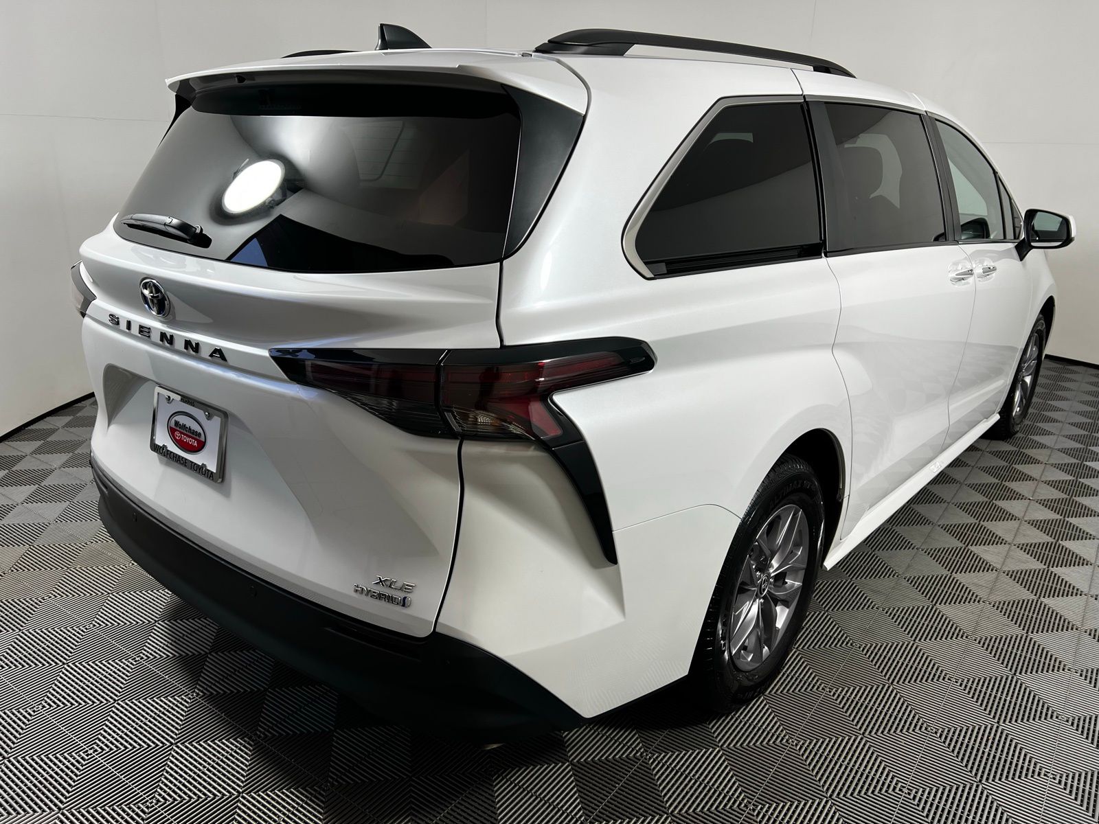 Thumbnail: 2024 Toyota Sienna - 5