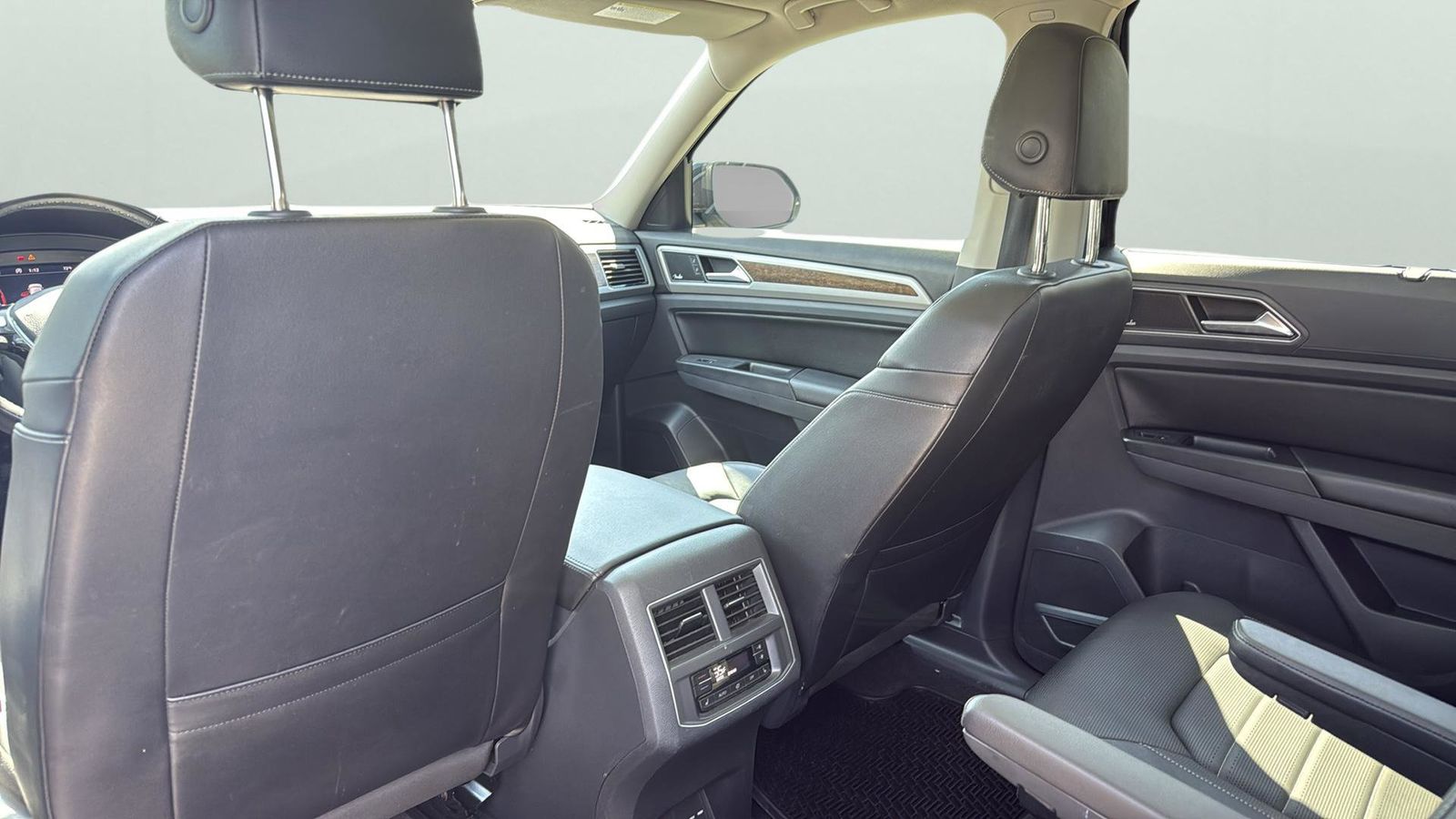 Used Car 2018 Volkswagen Atlas  Sel Premium For Sale Under $25,000 In Austin, Texas