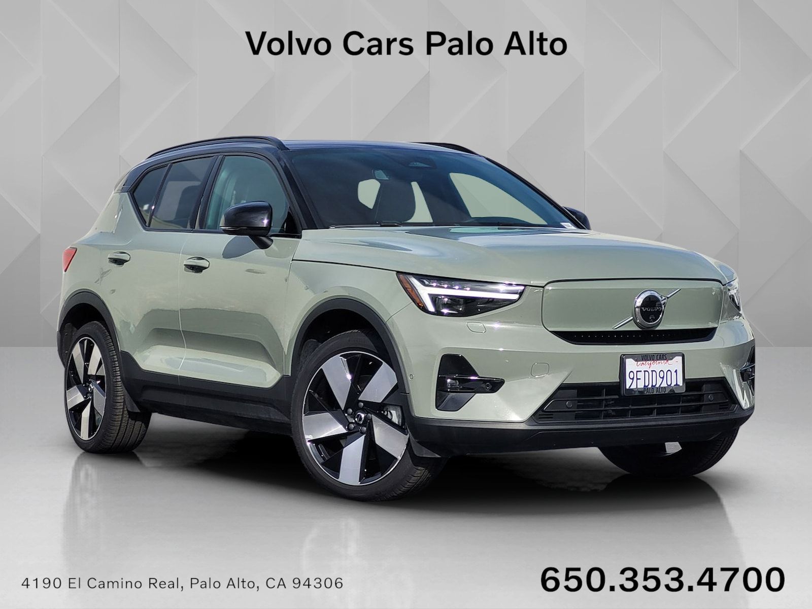 2023 Volvo XC40 Recharge Twin Ultimate eAWD