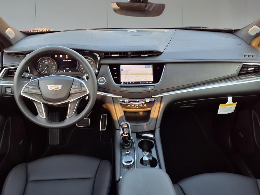 2025 Cadillac XT5 Sport - 6