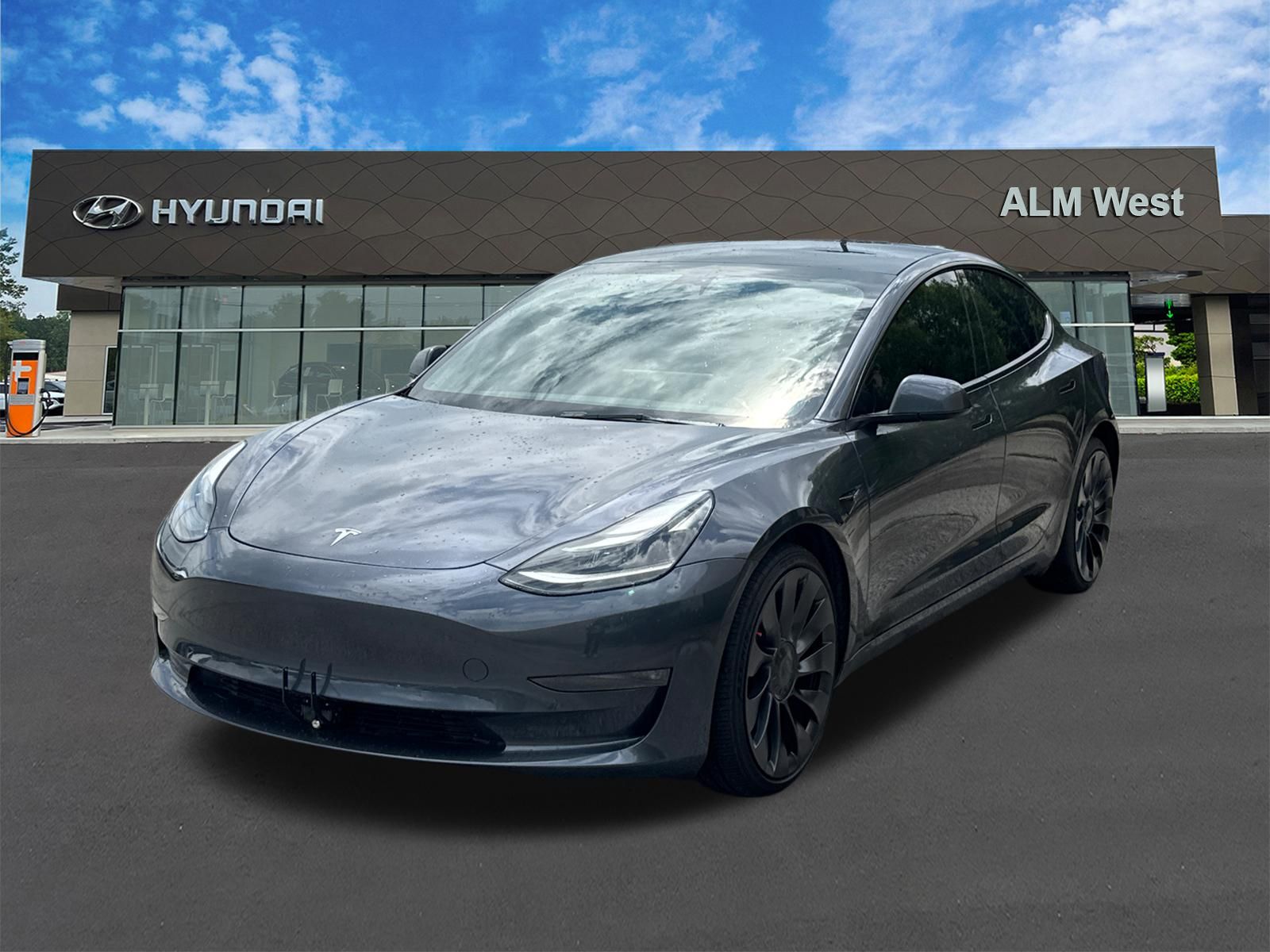 2023 Tesla Model 3 Performance's photo