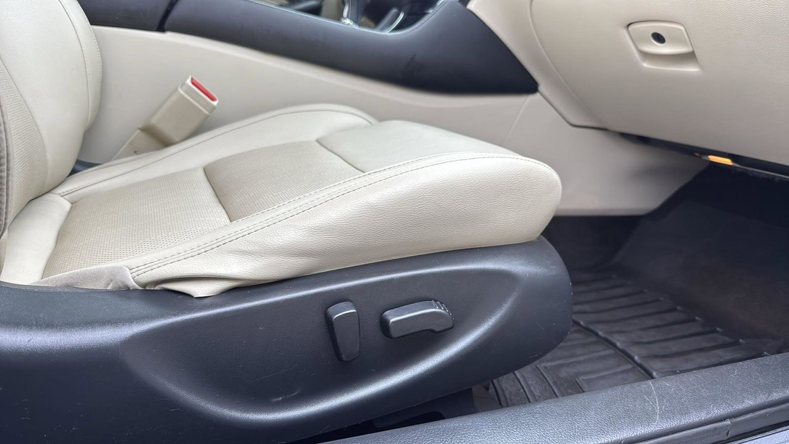 Used Car 2018 Nissan Maxima  3.5 Sl For Sale Under $20,000 In Austin, Texas