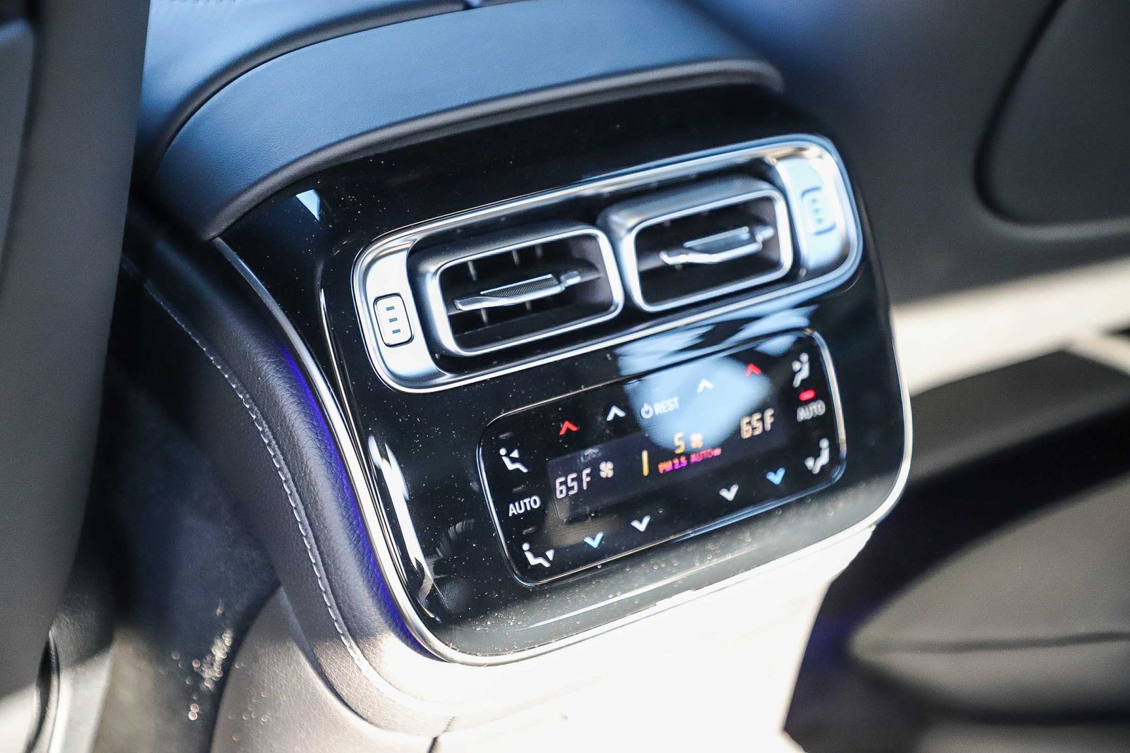2025 Mercedes-Benz S-Class S 63 - Photo 22