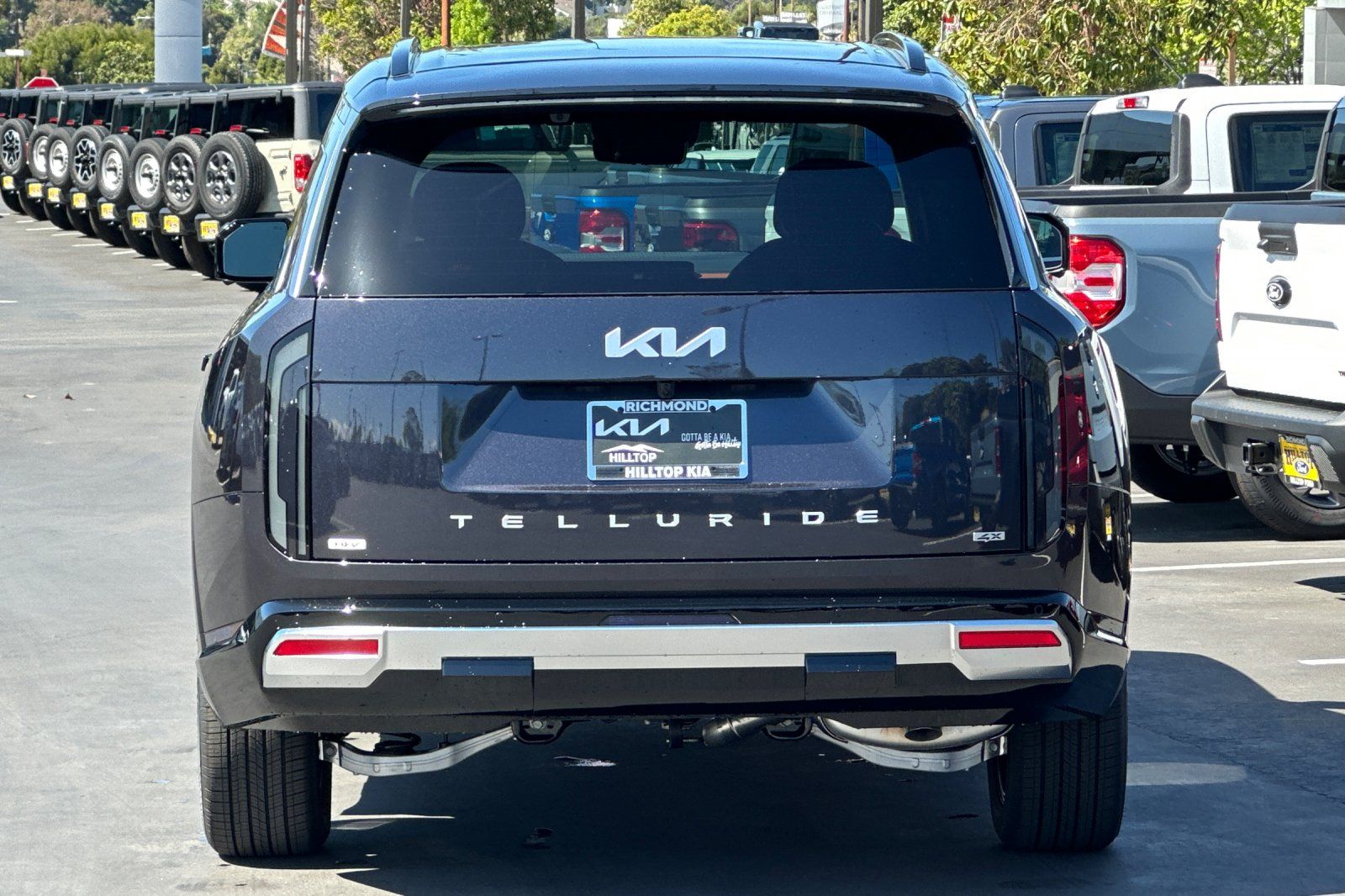 View vehicle photo 5