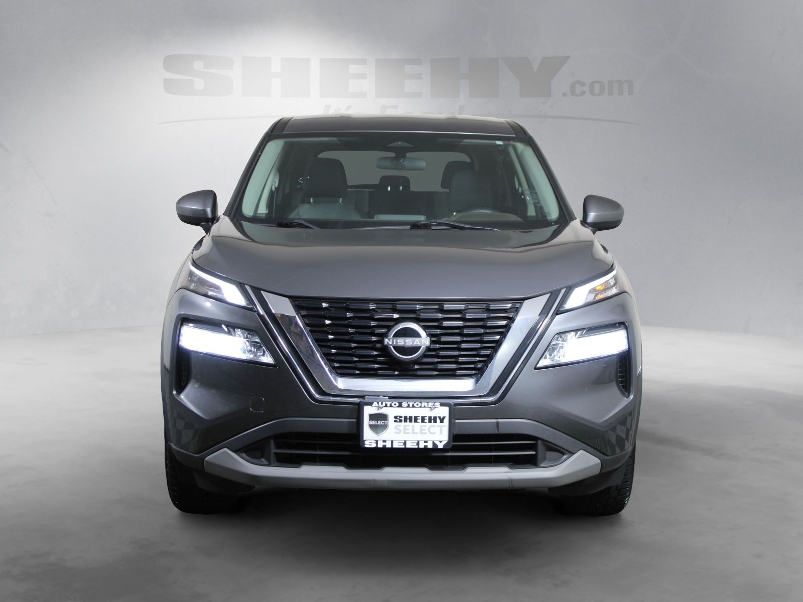 Used 2023 Gray Nissan SV image 11