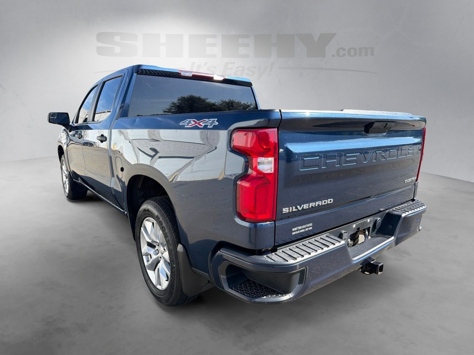 Used 2020 Blue Chevrolet Custom image 12