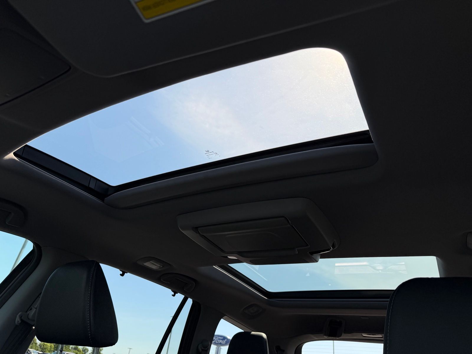 2019 Honda Pilot image 30