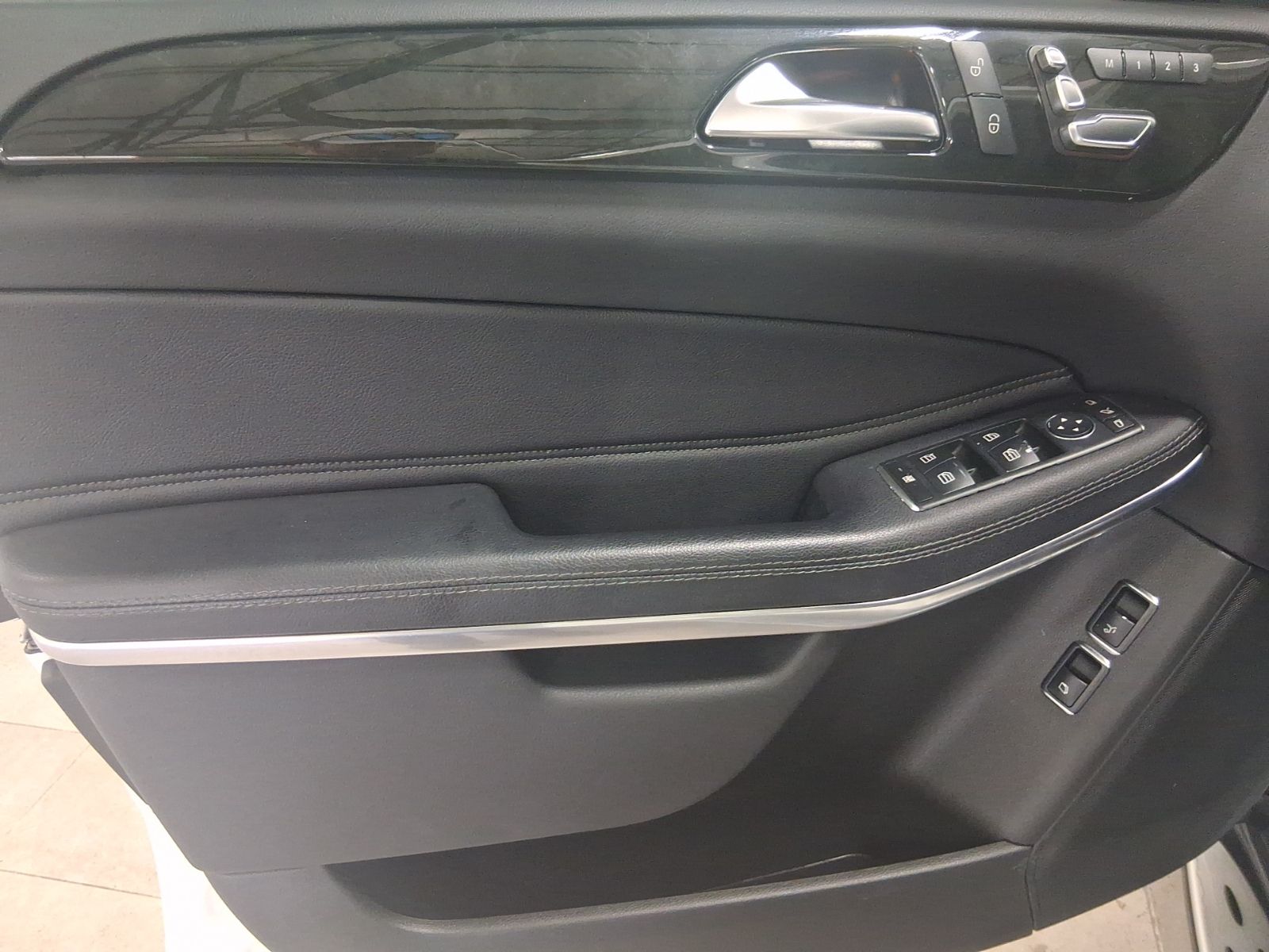 Used Car 2018 Mercedes-benz Gls  Gls 550 For Sale Under $30,000 In Austin, Texas