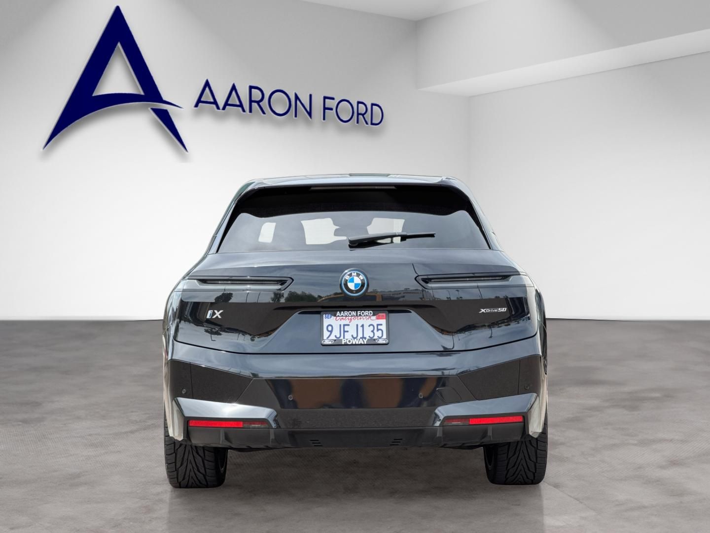 View vehicle photo 5