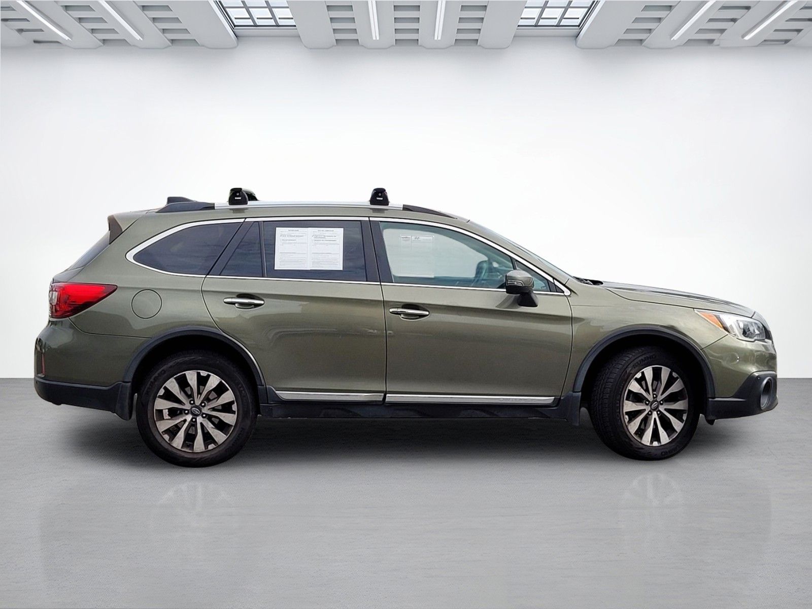 2017 Subaru Outback Touring - Photo 11