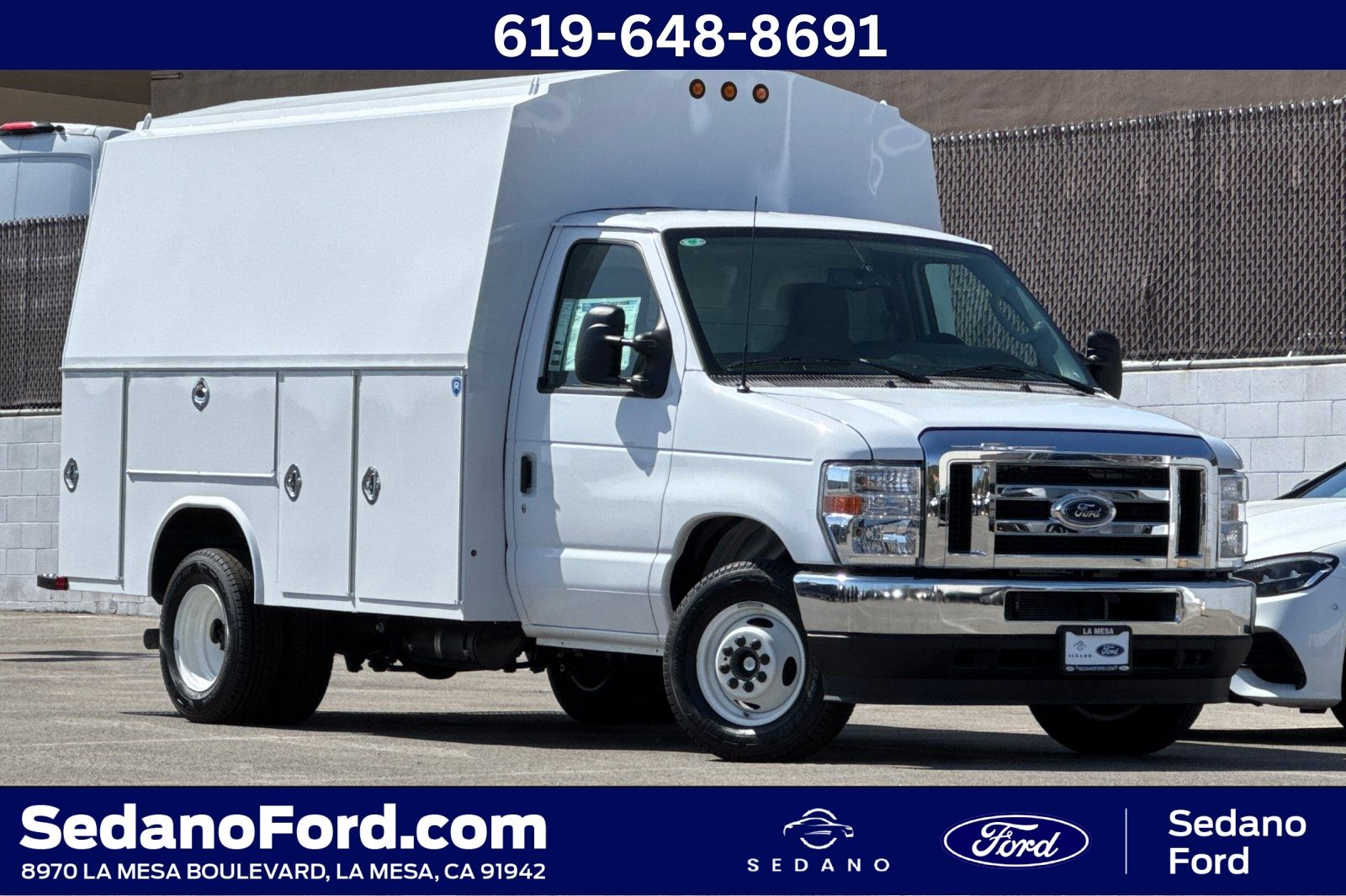 2025 Ford E-Series Chassis E-350 SD Cutaway SB DRW RWD