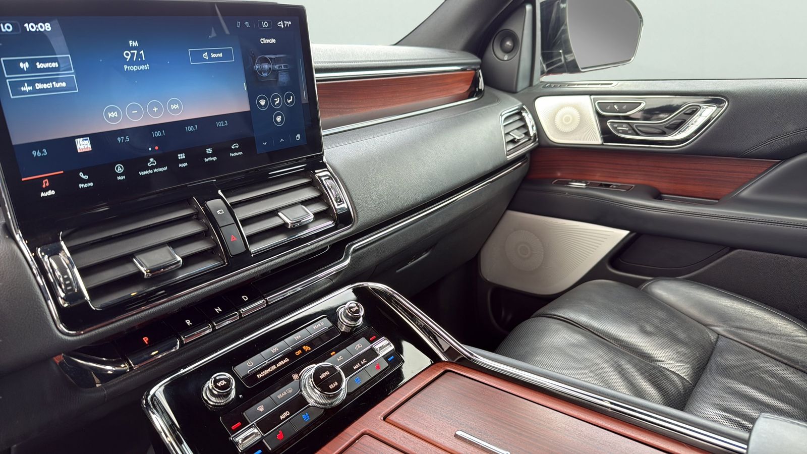 Used Car 2022 Lincoln Navigator L  Reserve For Sale Under $50,000 In Austin, Texas