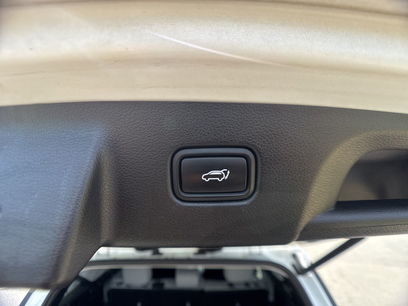 Used 2021 White Hyundai SEL image 31