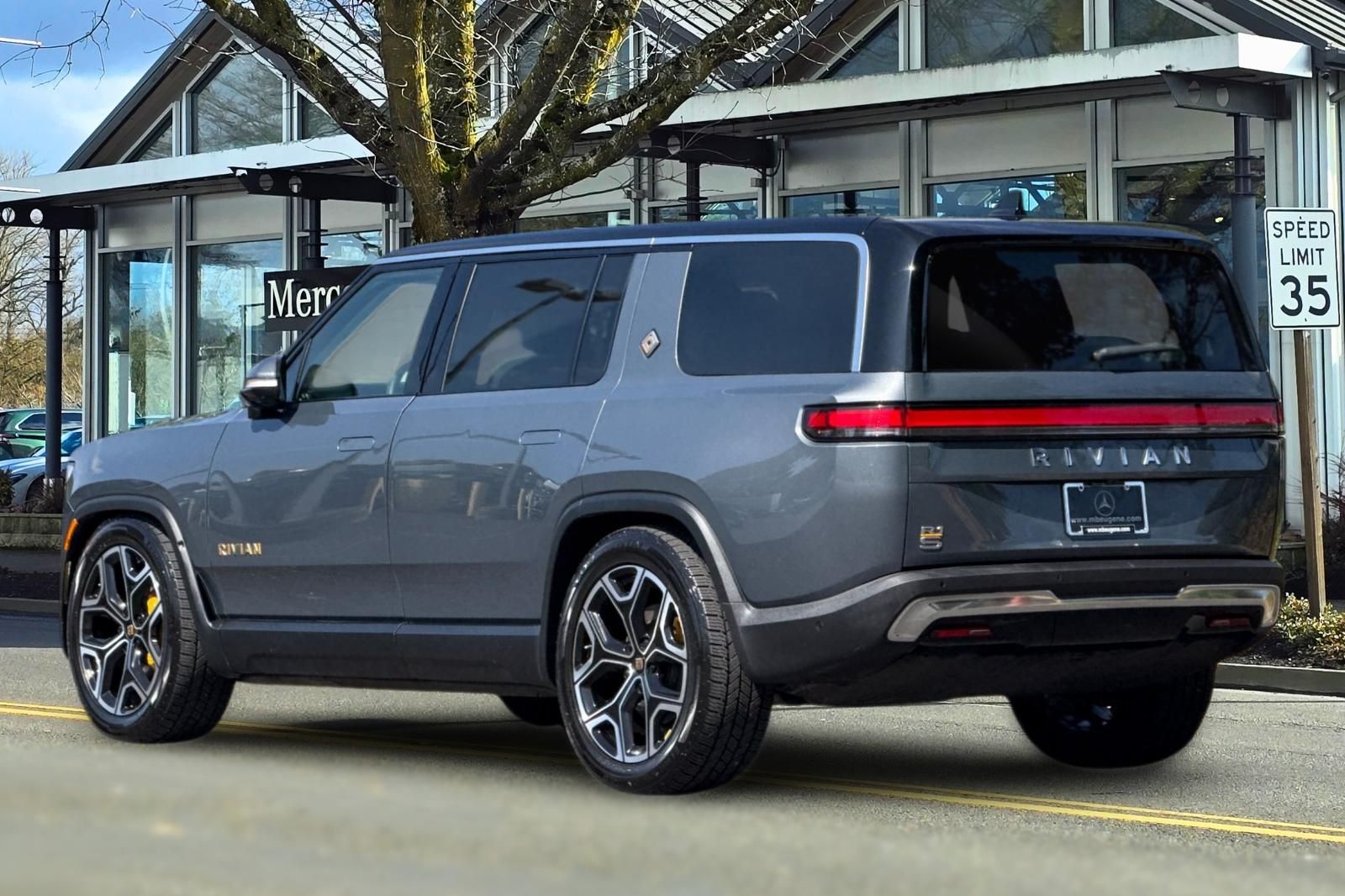 Used 2023 Rivian R1S SUV