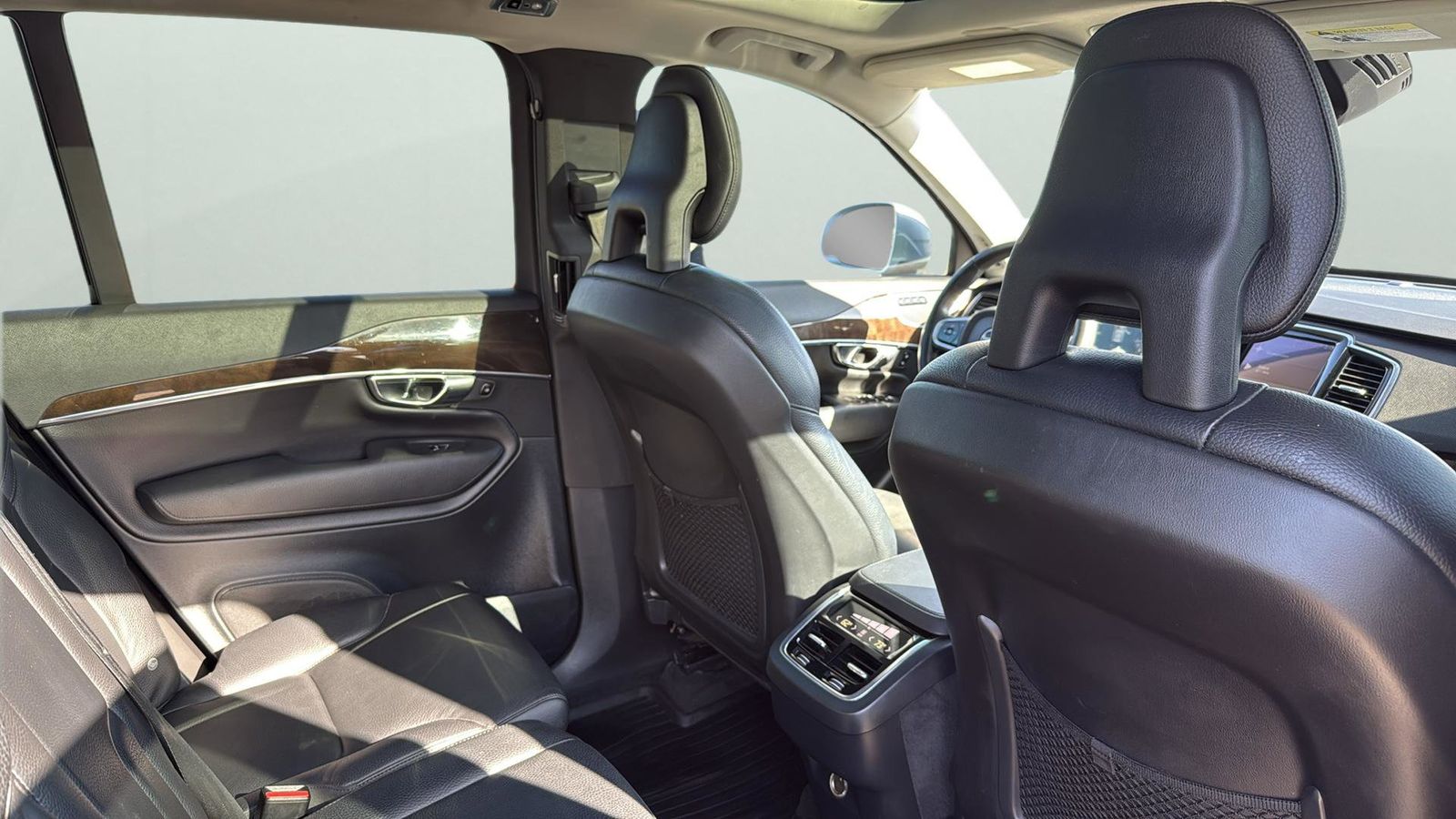 Used Car 2016 Volvo Xc90  T6 Momentum For Sale Under $20,000 In Austin, Texas