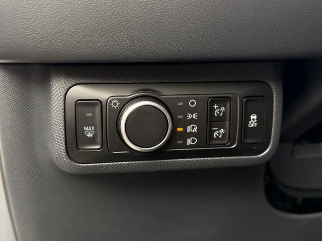 New 2026 Star White Metallic Tri-coat Ford Premium image 31