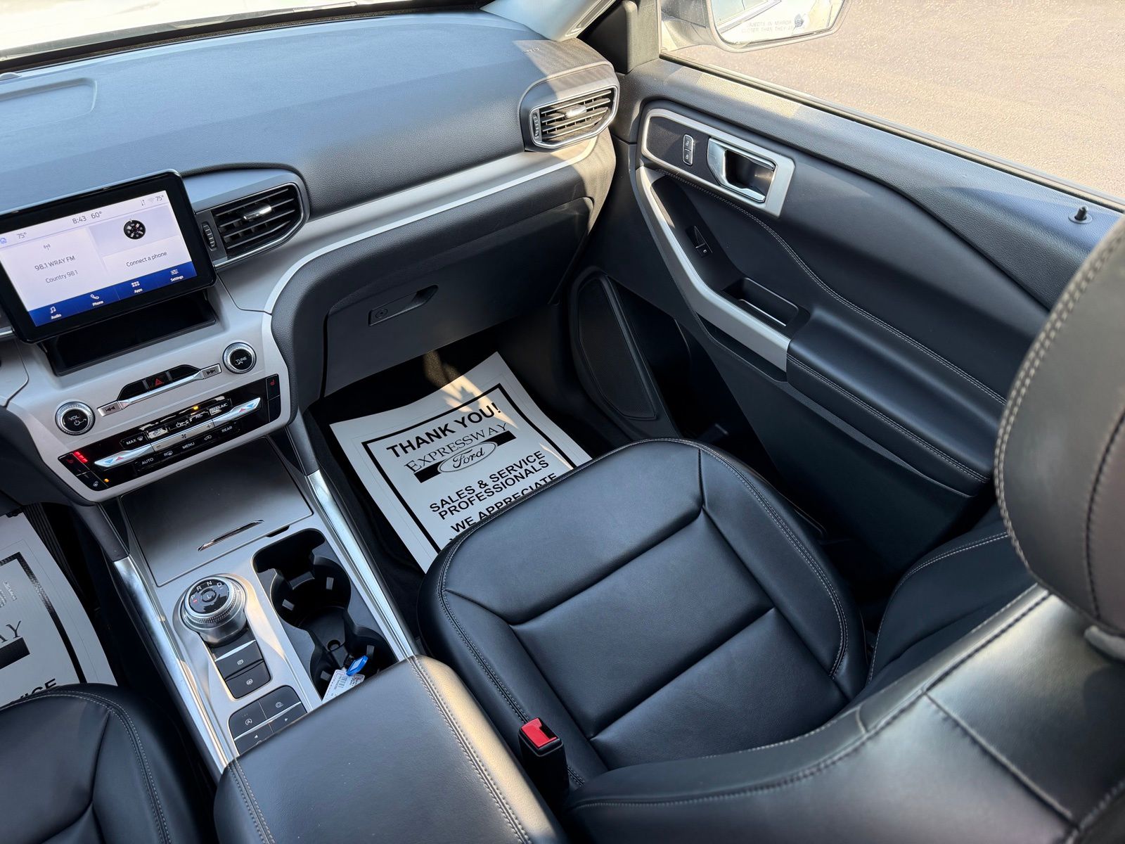 2024 Ford Explorer image 19