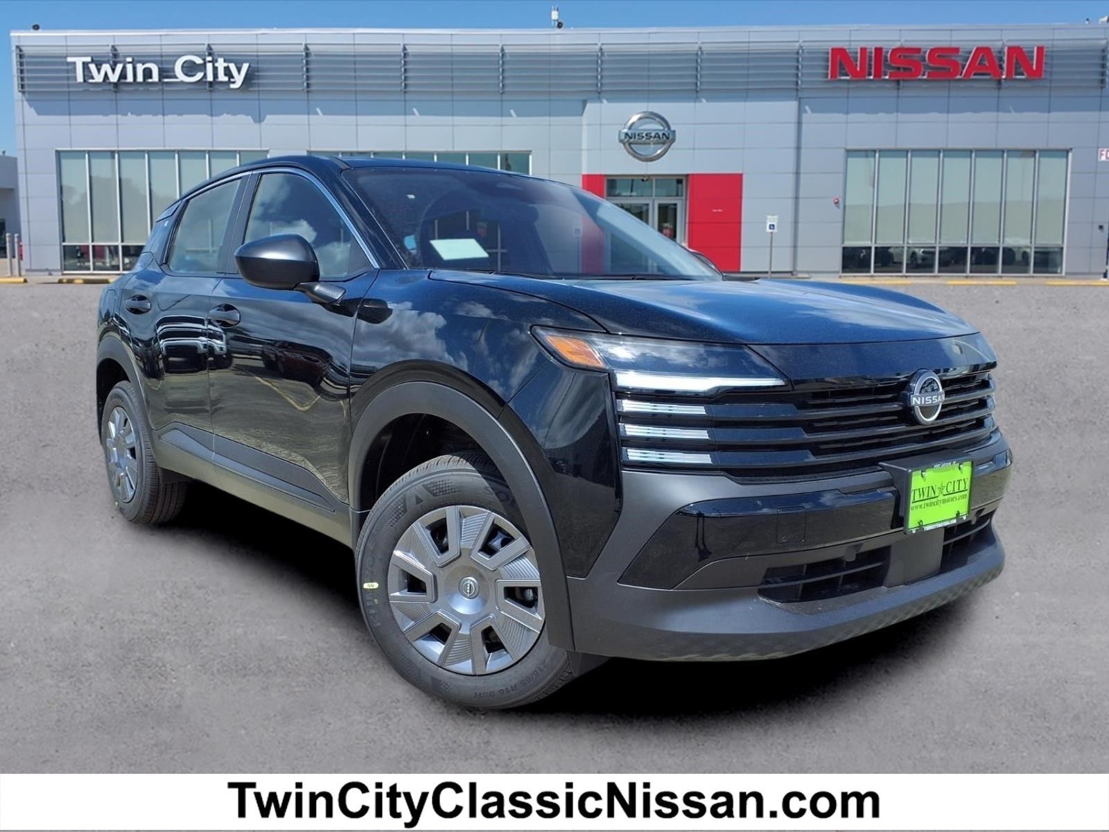 2026 Nissan Kicks 2.0 S's photo
