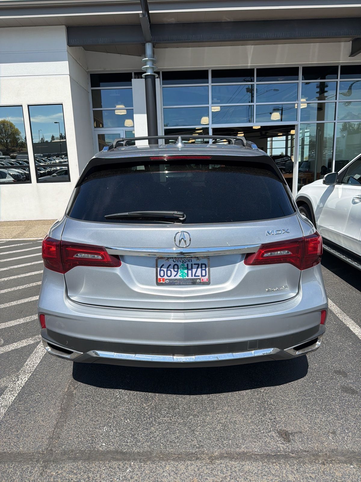 used 2018 Acura MDX car, priced at $26,998