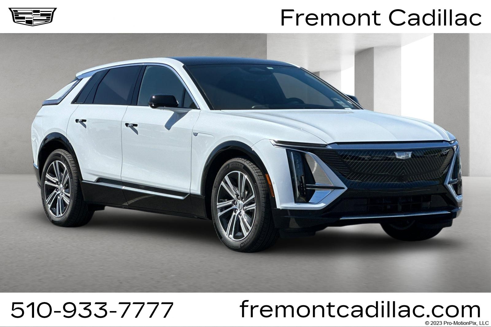 Vibrant White Tricoat 2026 Cadillac LYRIQ SUV / Crossover Rear-Wheel Drive 1-Speed Automatic