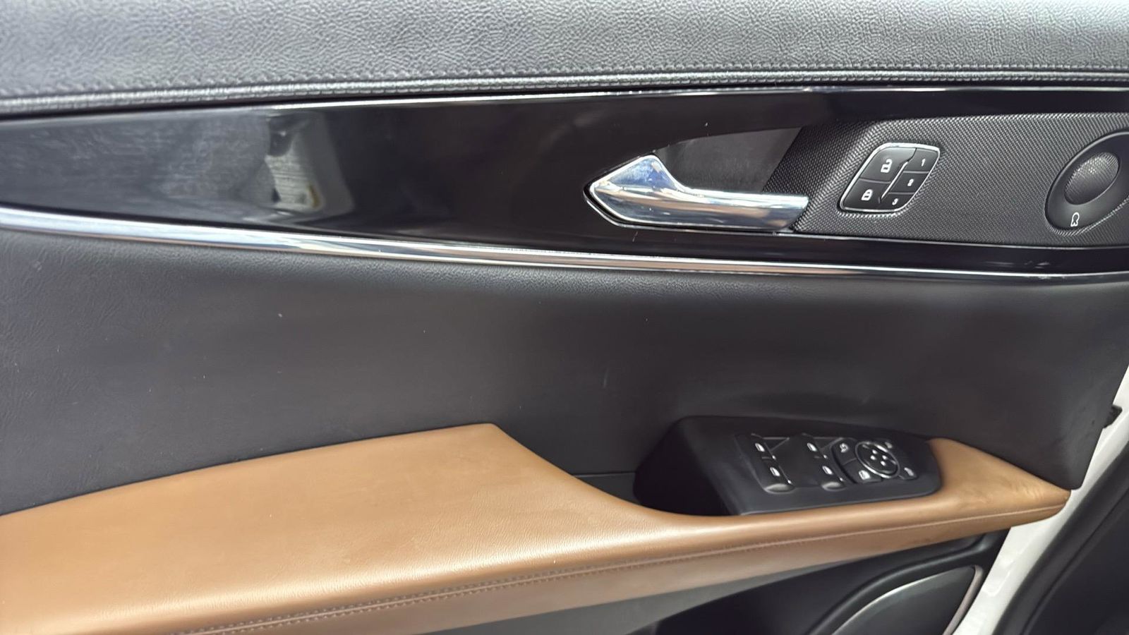 Used Car 2022 Lincoln Nautilus  Reserve For Sale Under $40,000 In Austin, Texas