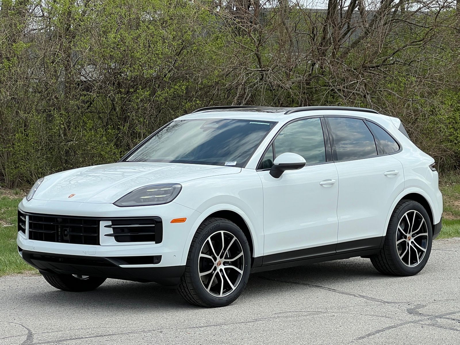 White 2026 Porsche Cayenne AWD SUV / Crossover All-Wheel Drive 8-Speed Automatic