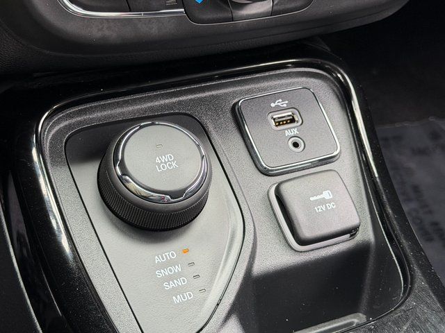 Used 2017 Olive Green Jeep Limited image 18