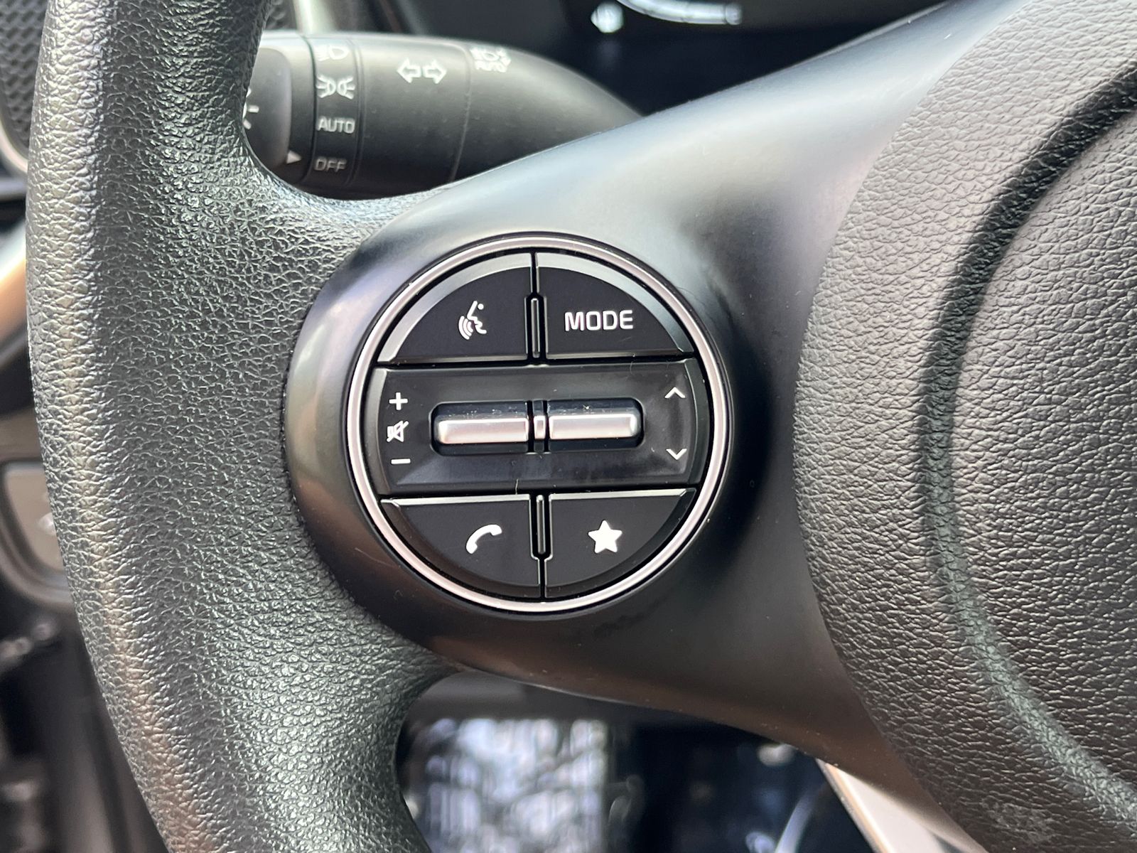 2023 Kia Soul LX photo 19