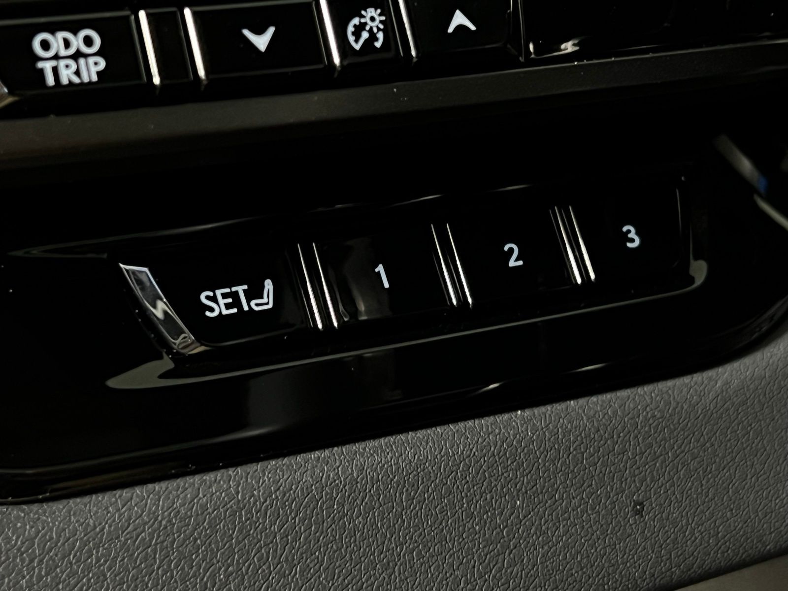 Thumbnail: 2024 Lexus RX - 15