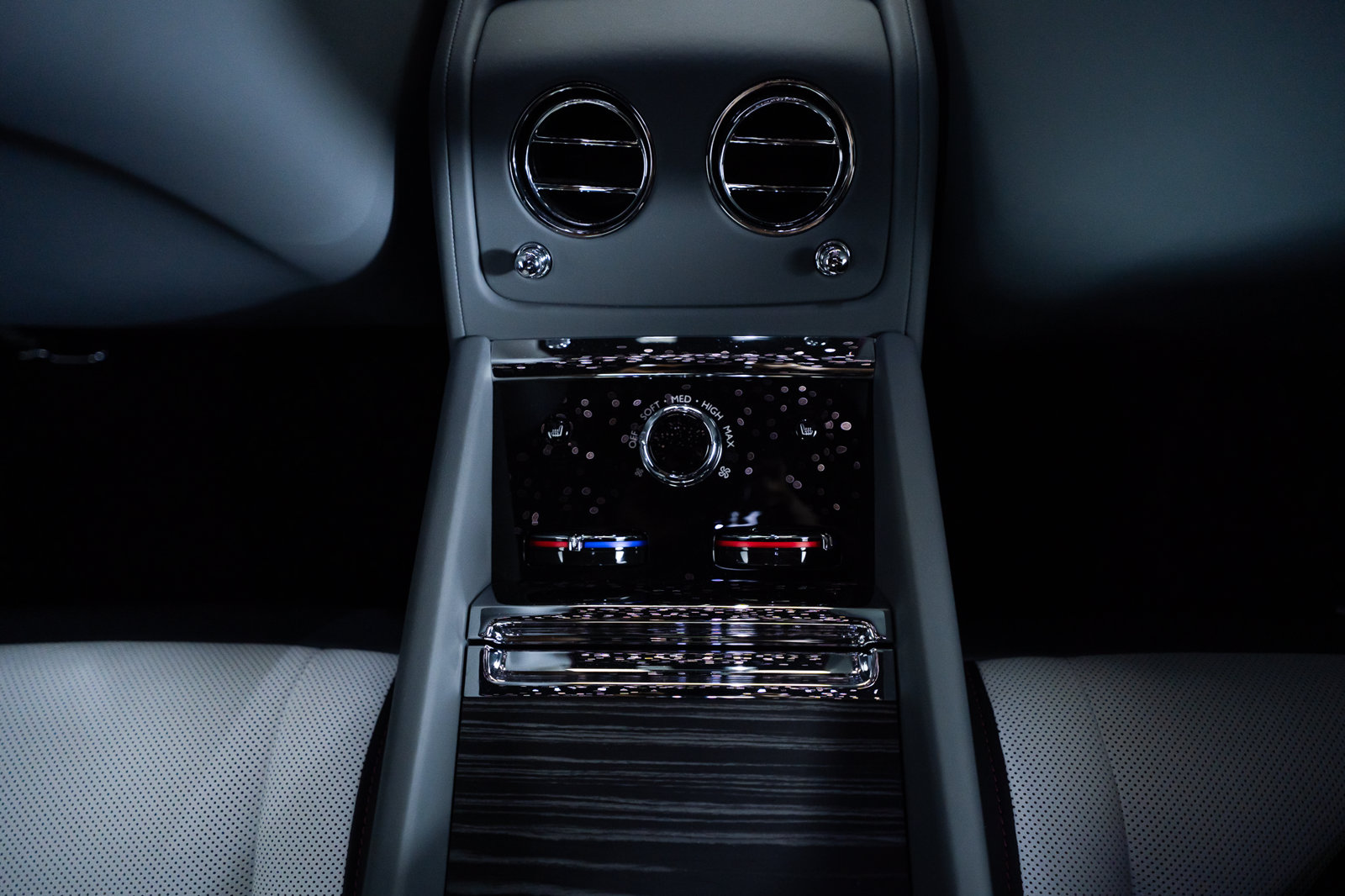 2024 Rolls-Royce Spectre — full photo 43 of 54