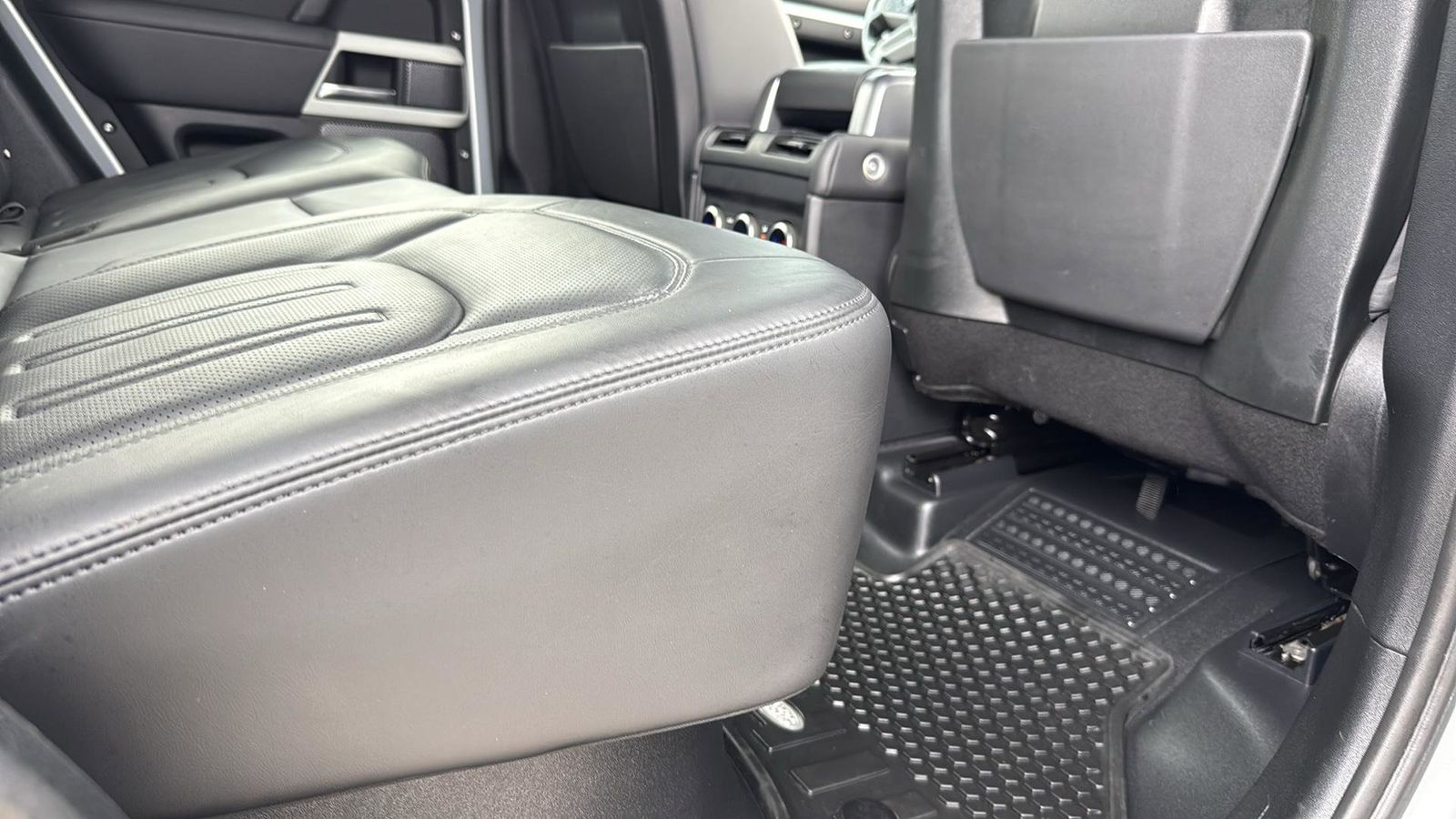 Used Car 2022 Land Rover Defender 110  Xs Edition For Sale Under $60,000 In Austin, Texas