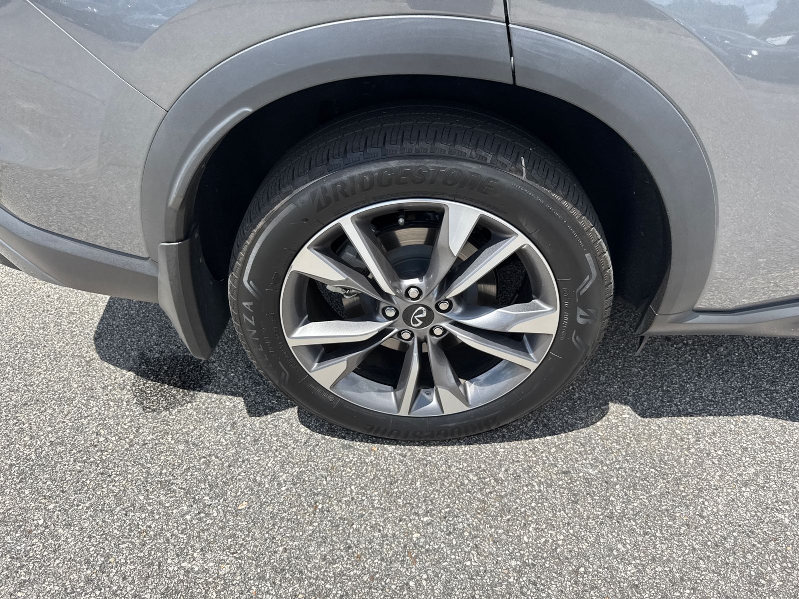 Used 2024 Gray INFINITI LUXE image 17