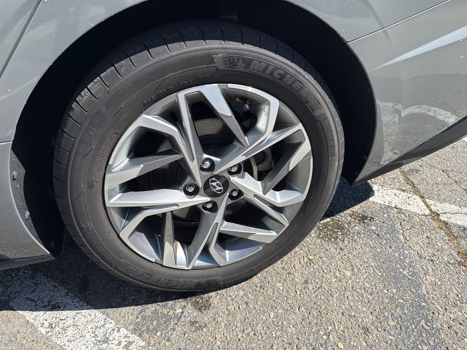 Used 2023 Gray Hyundai SEL image 16