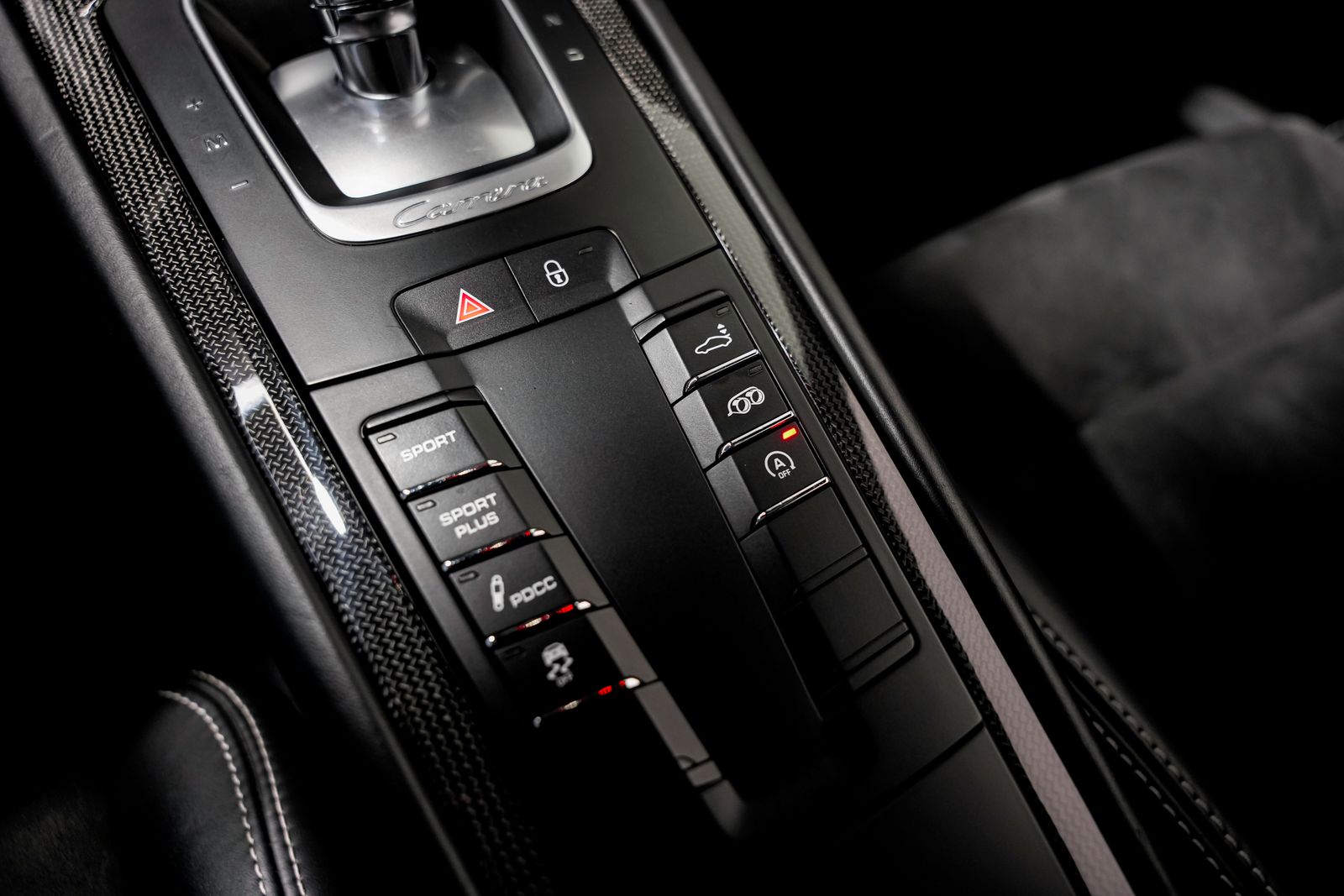 2015 Porsche 911 Carrera GTS — photo 16