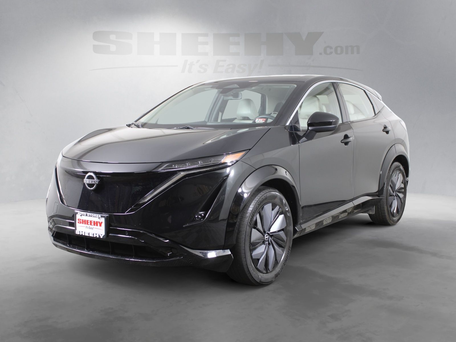 Used 2023 Black Nissan ENGAGE image 14