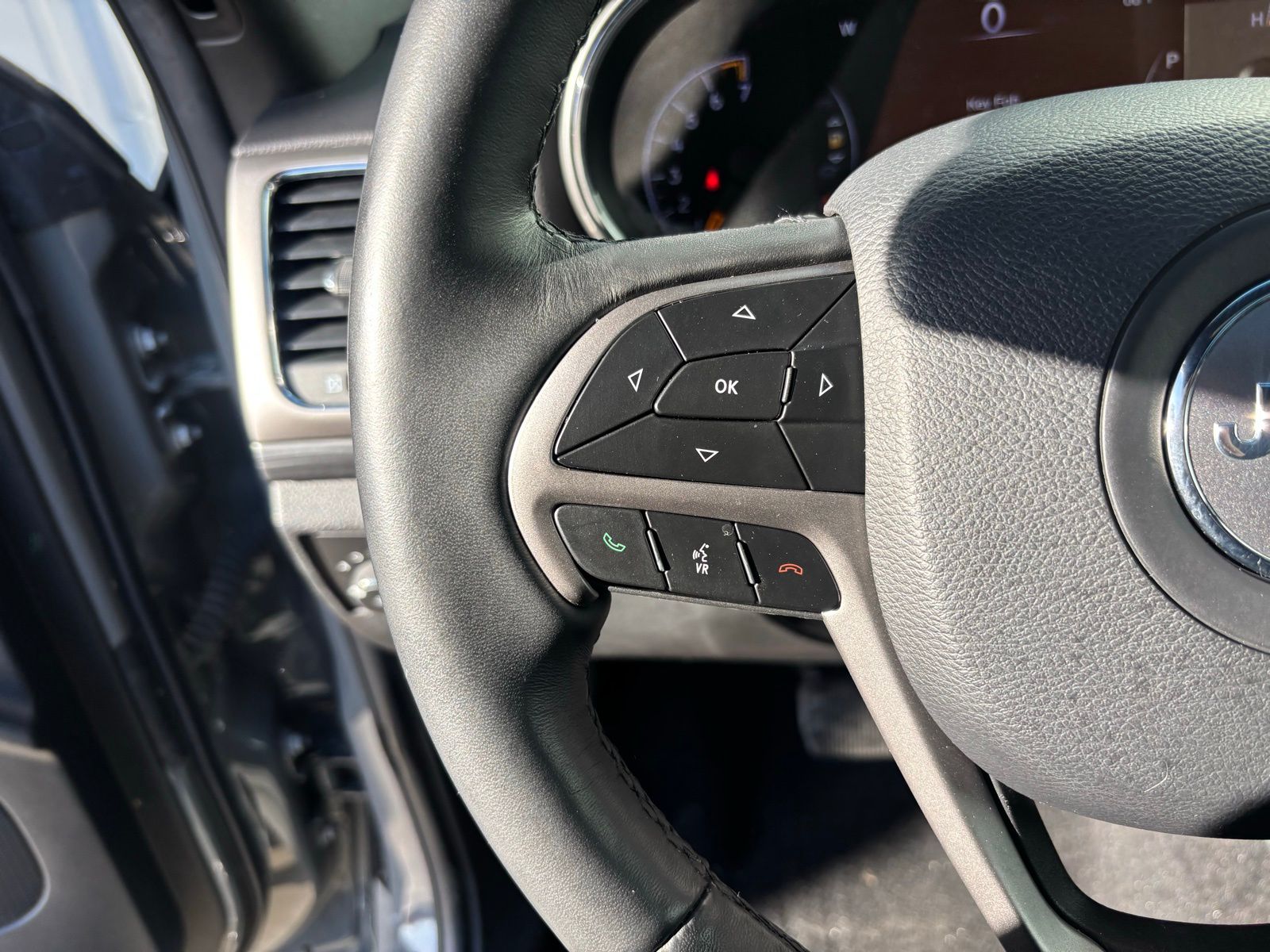 Used Car 2019 Jeep Grand Cherokee  Altitude For Sale Under $20,000 In Austin, Texas