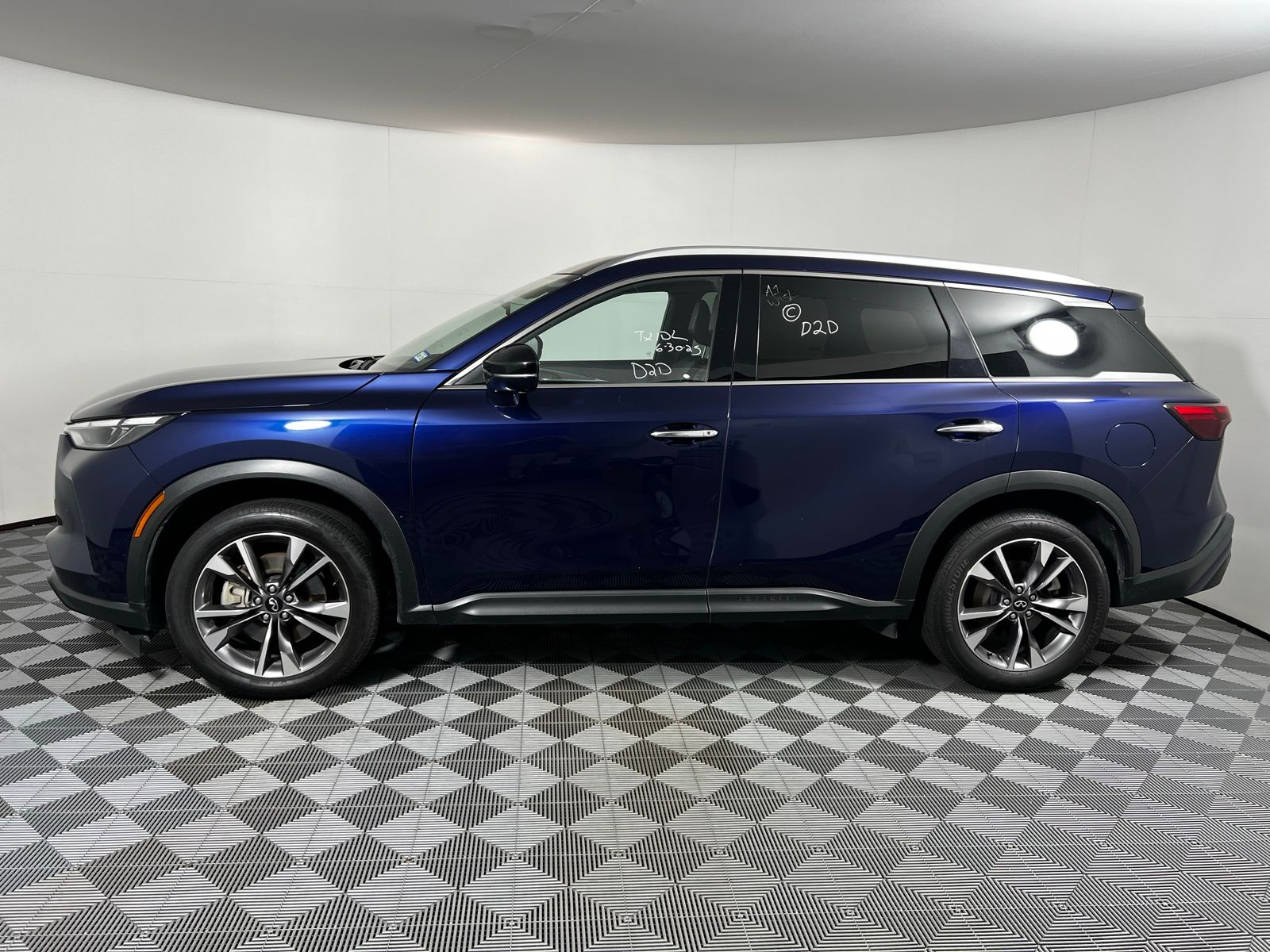 Thumbnail: 2024 INFINITI QX60 - 8