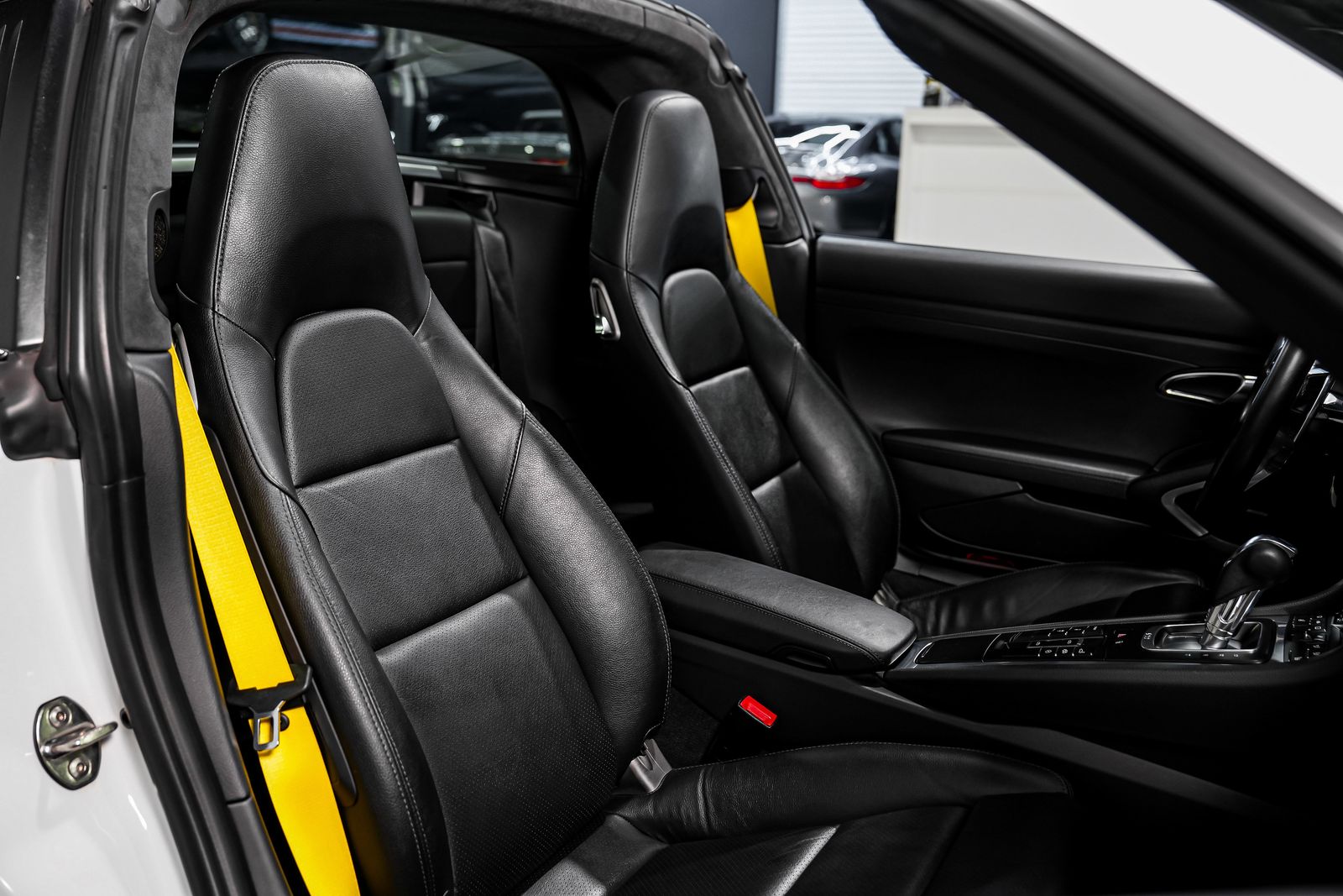 2017 Porsche 911 Targa 4 — photo 38