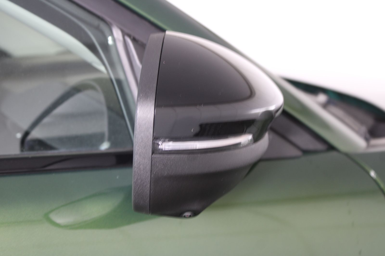 Used 2025 Green Ford Premium image 23