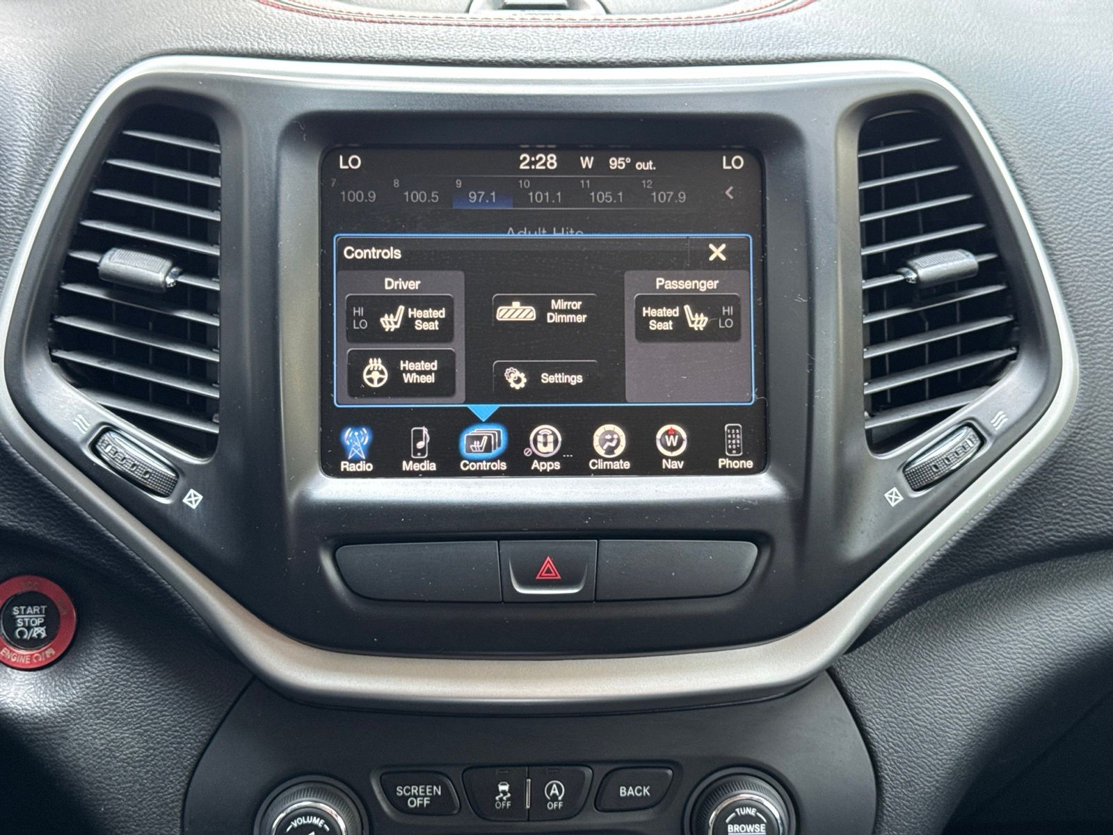 Used 2015 Anvil Clearcoat Jeep Trailhawk image 4